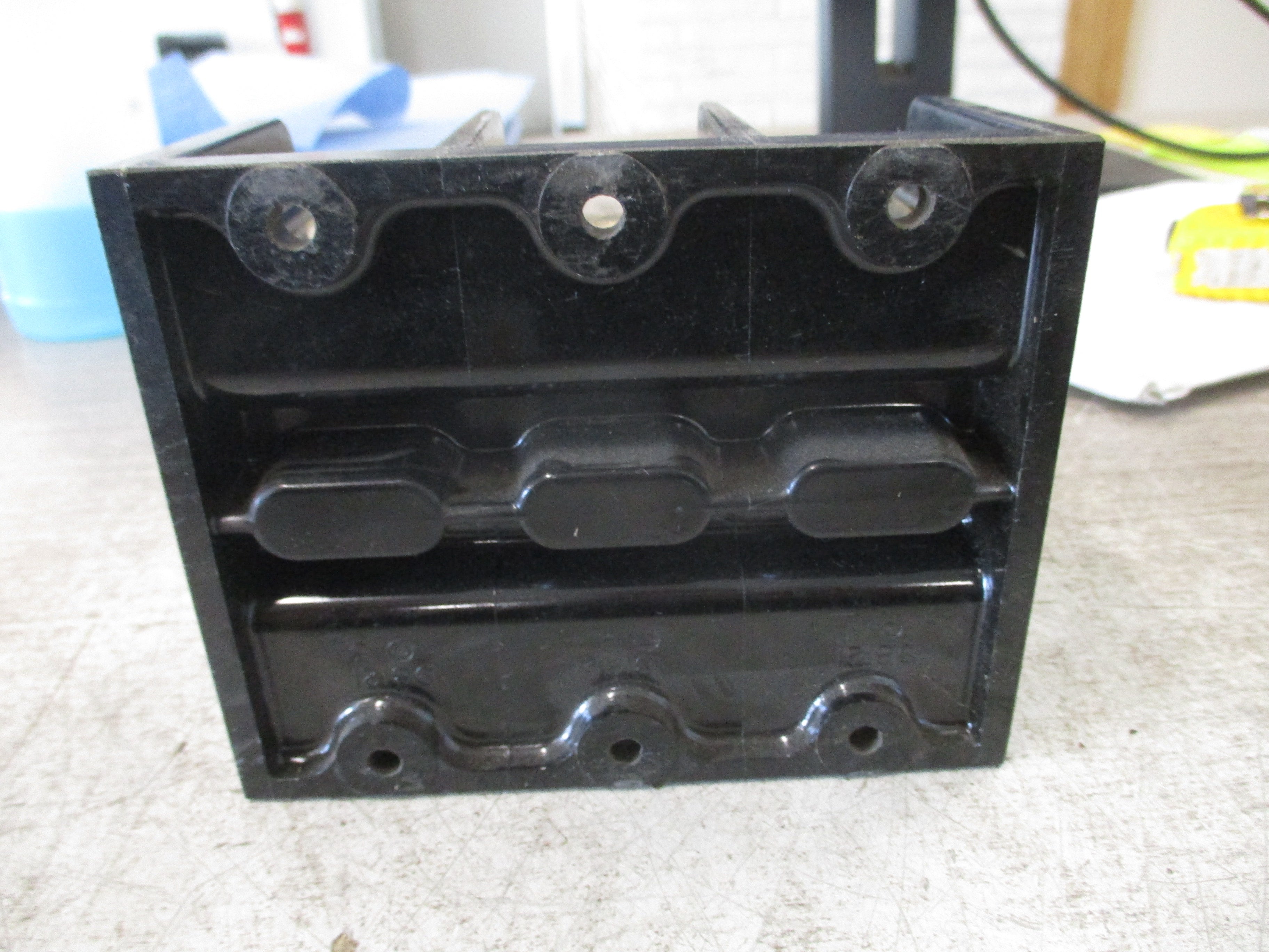 Square D Terminal Block 9080 LBA363104 335A 600V 3P Line(1): #6-400 MCM