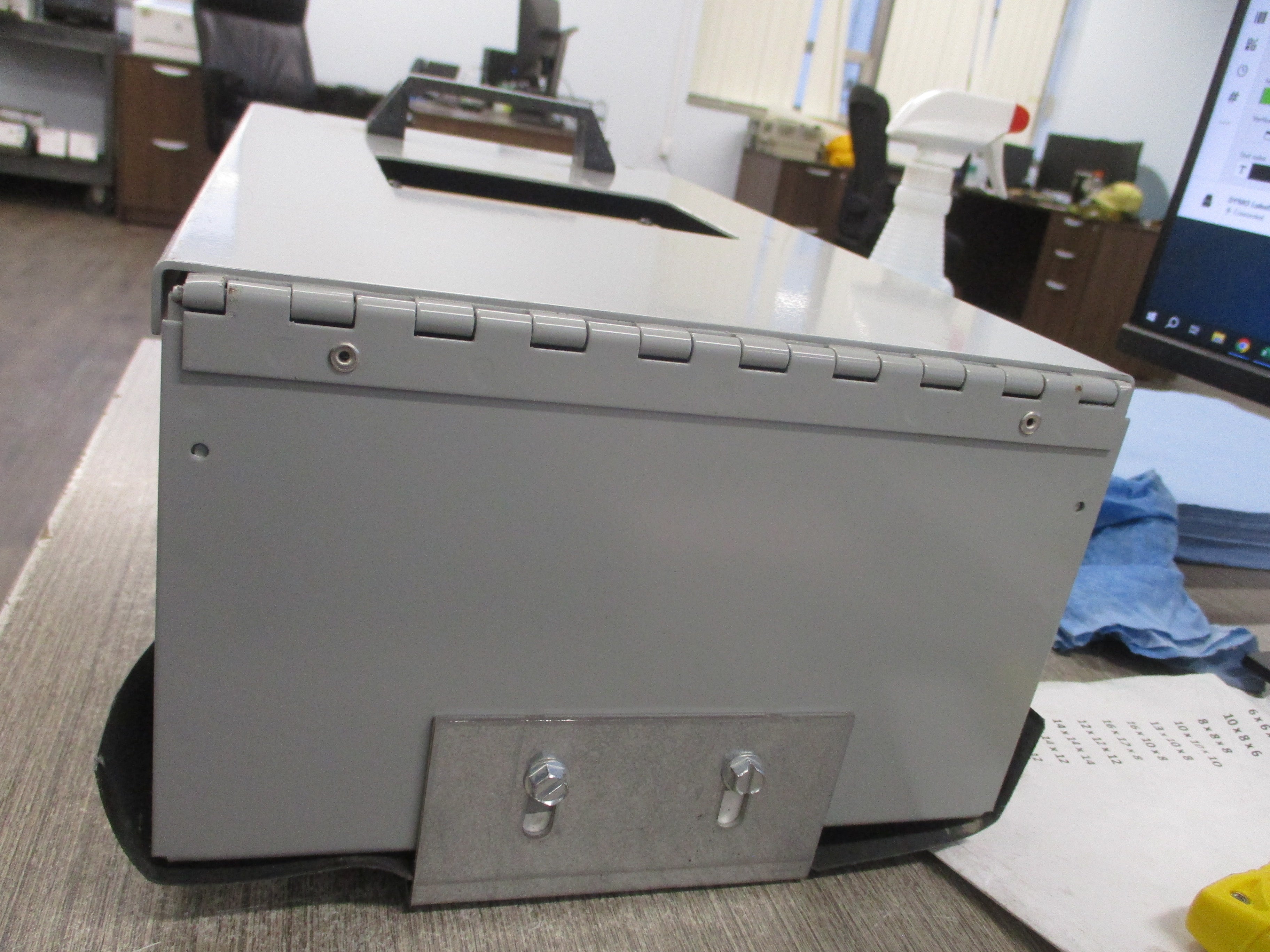 Siemens TPS Surge Suppression Device TPS3C0520X 208Y/120V 50/60Hz MCOV: 150/276V