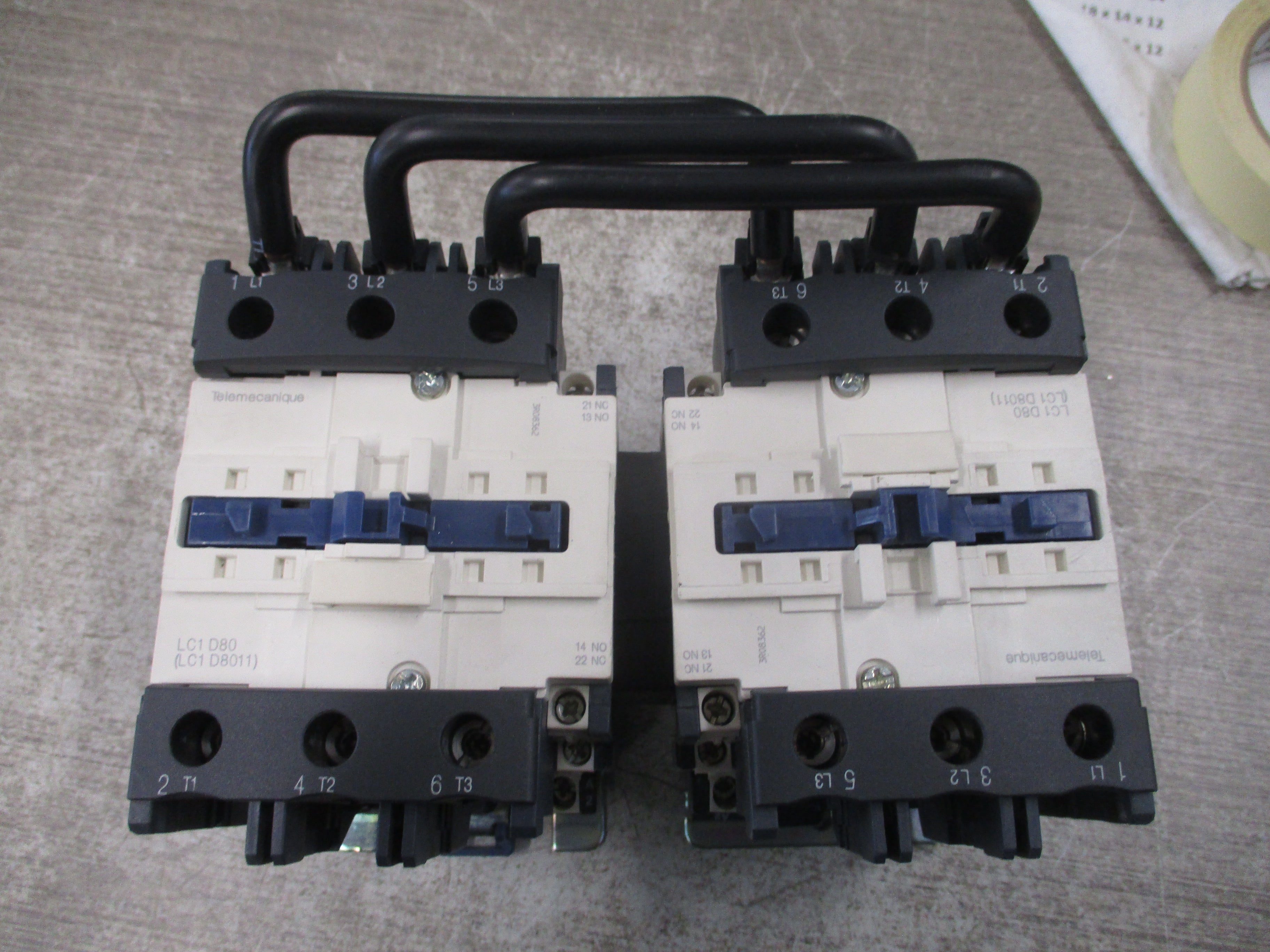 Schneider Electric Reversing Contactor LC2D80 120V Coil 110A 600V Used