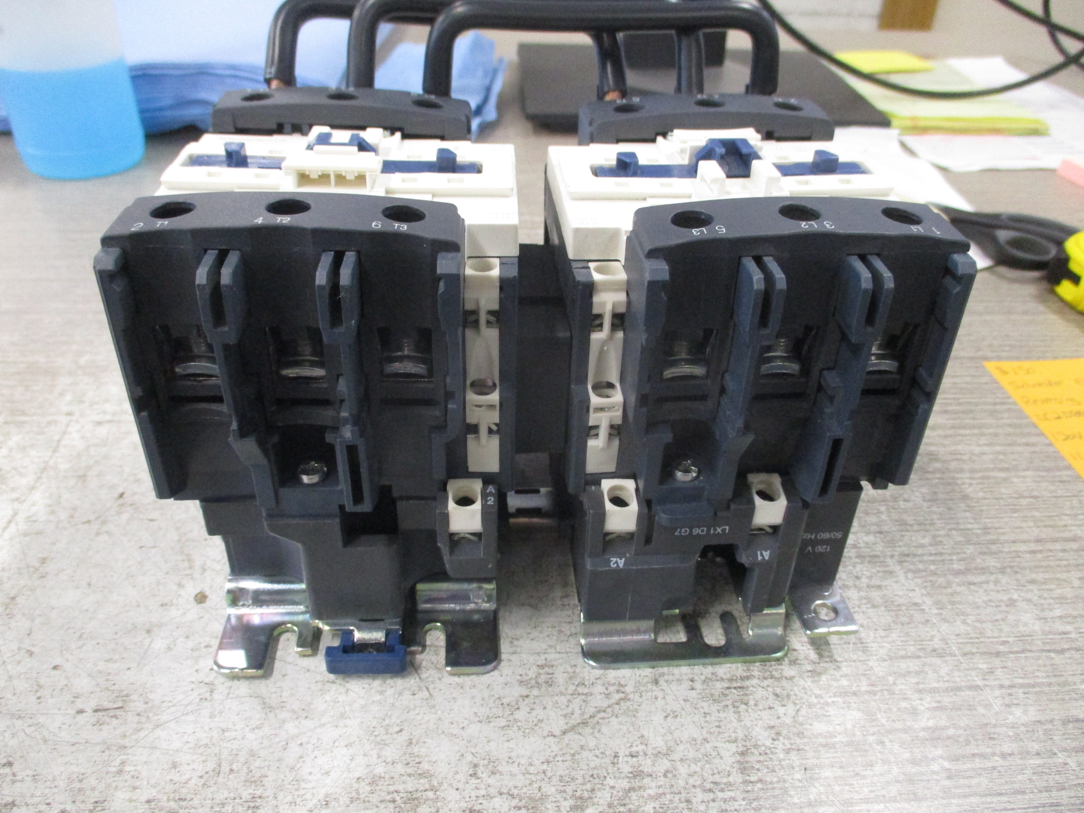 Schneider Electric Reversing Contactor LC2D80 120V Coil 110A 600V Used
