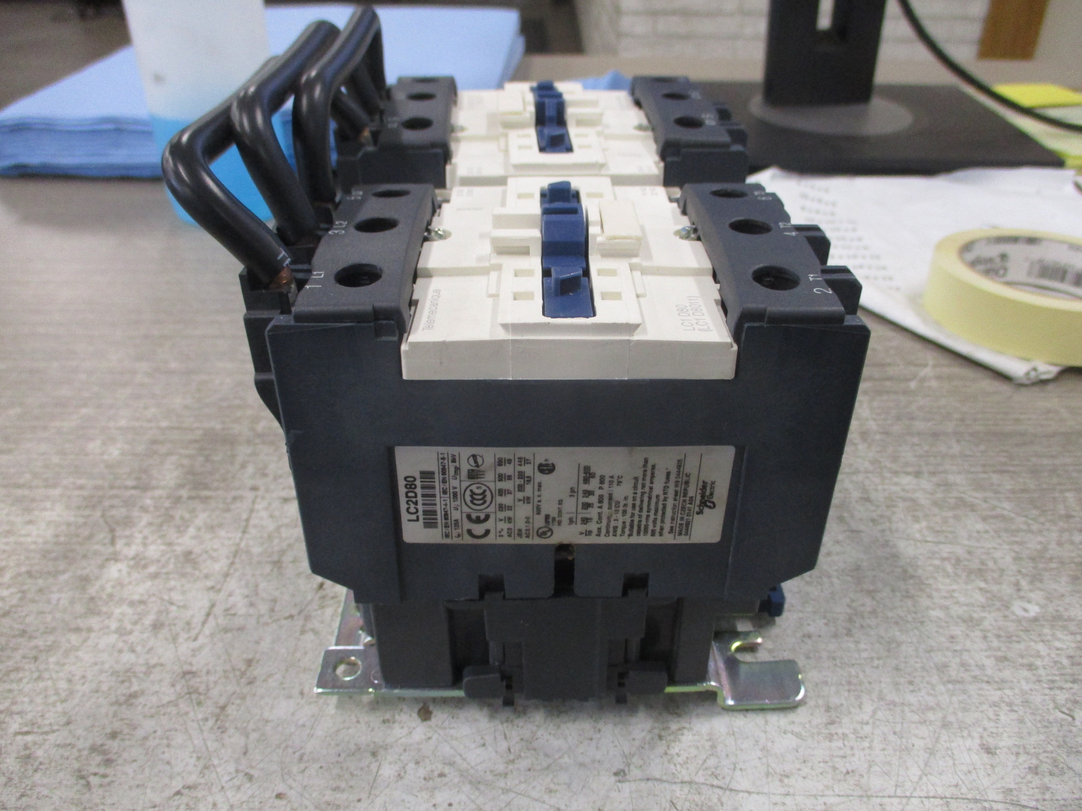 Schneider Electric Reversing Contactor LC2D80 120V Coil 110A 600V Used