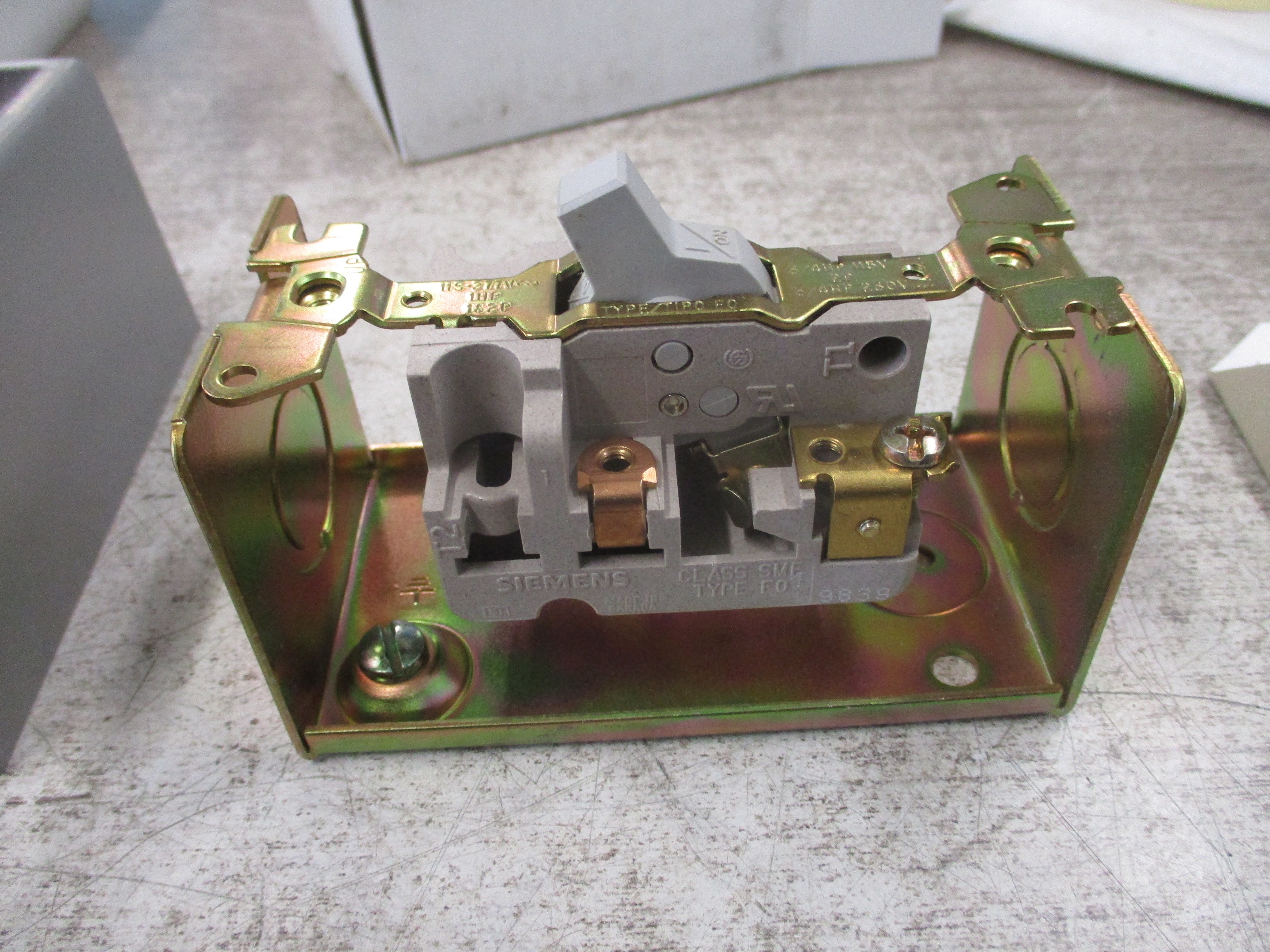 Siemens Manual Starter SMF FG1 1HP 277VAC 1P New Surplus