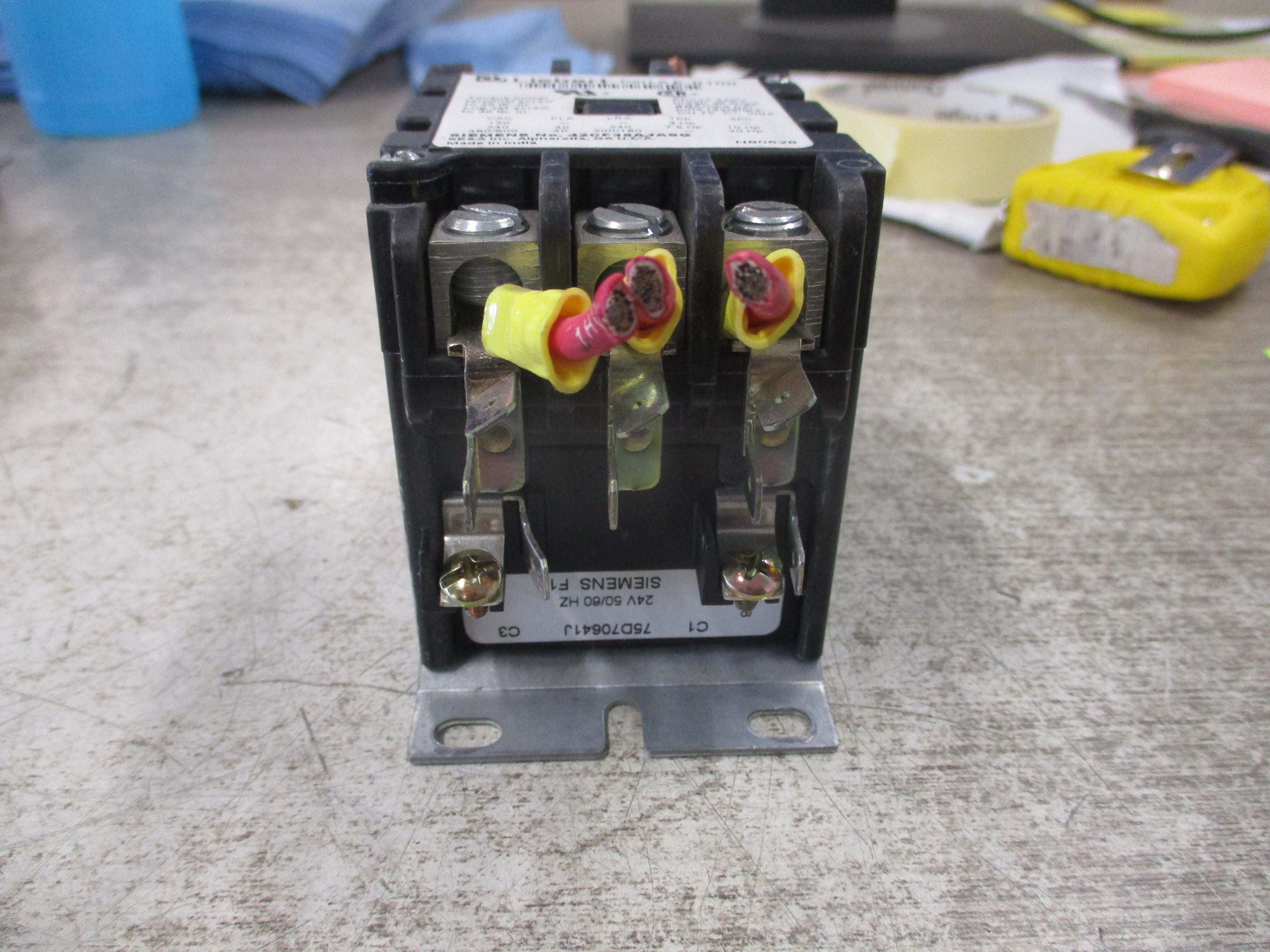 Liebert Contactor E-0100 24V Coil 40A 600V Used