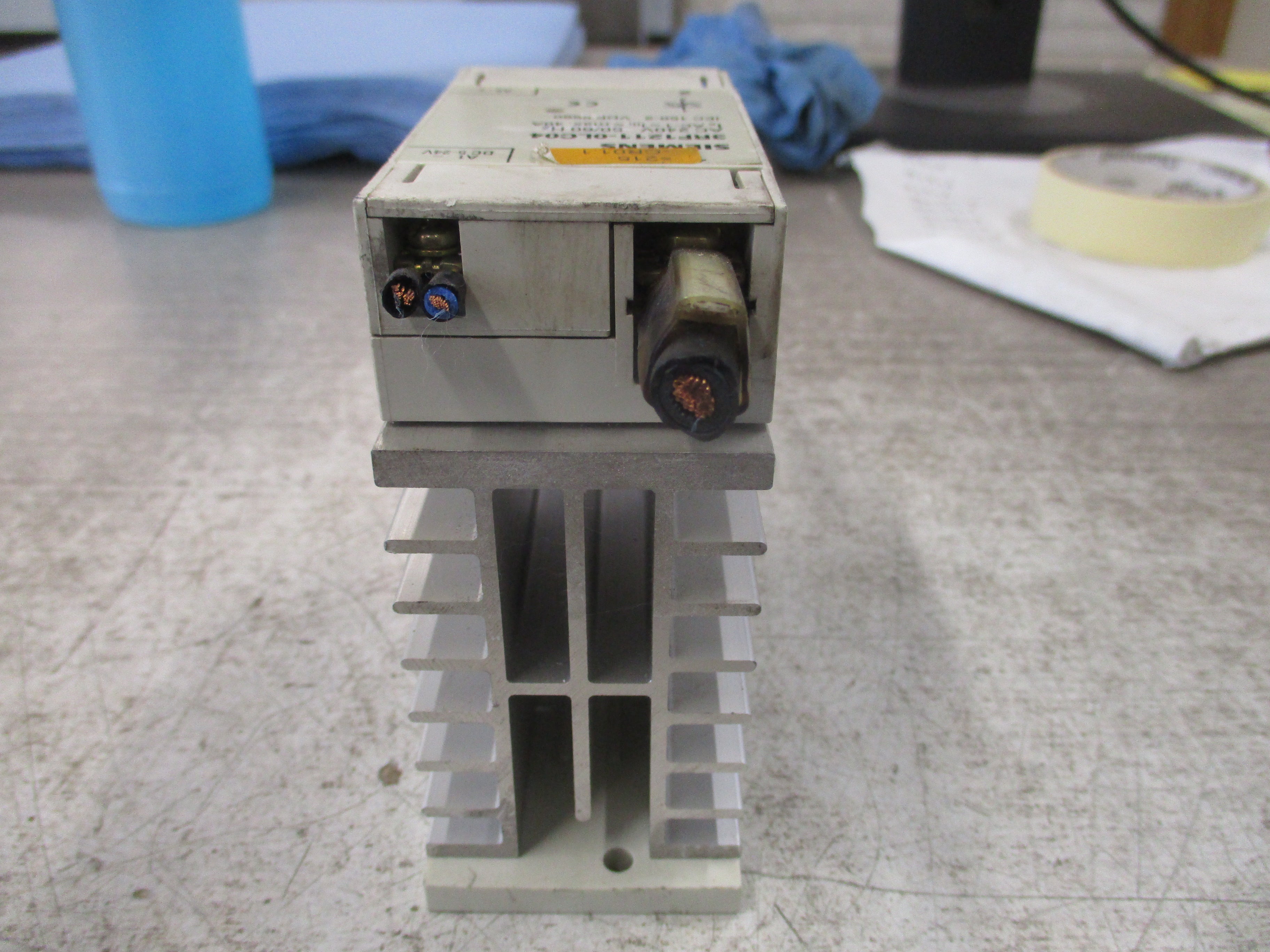 Siemens Semi Conductor Contactor 3RF1211-0LC04 40A 240V 50/60Hz Used