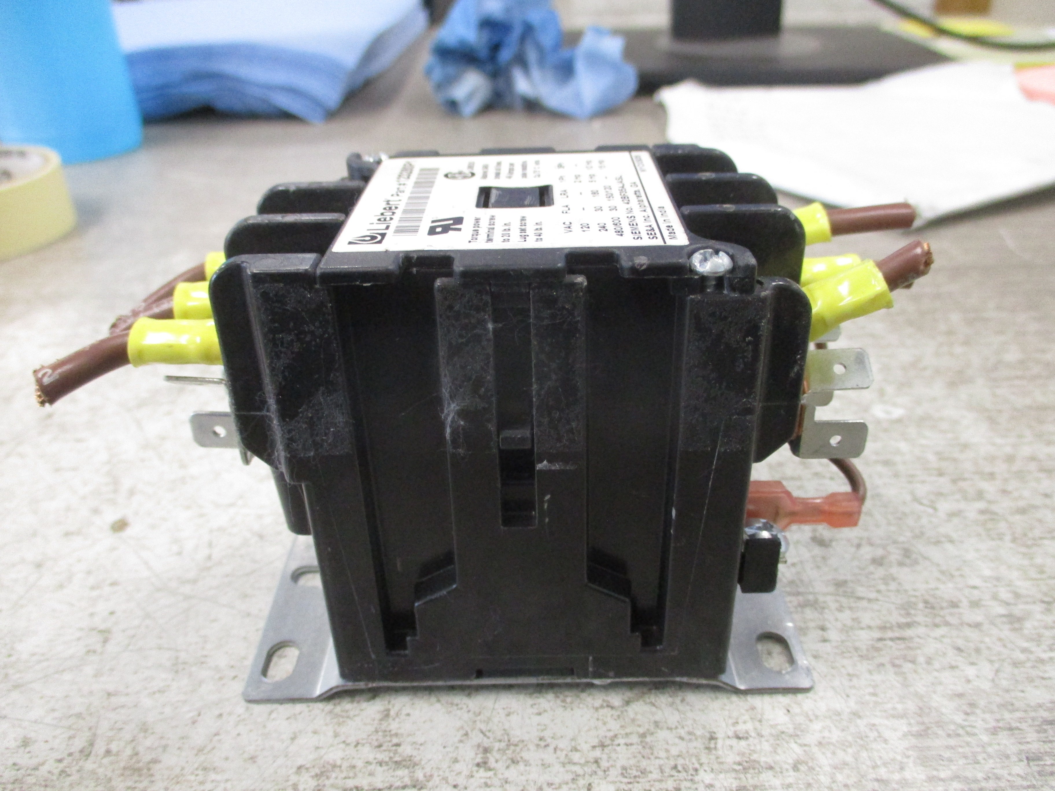 Liebert Contactor 123280P1 24V Coil 30A 600V Used
