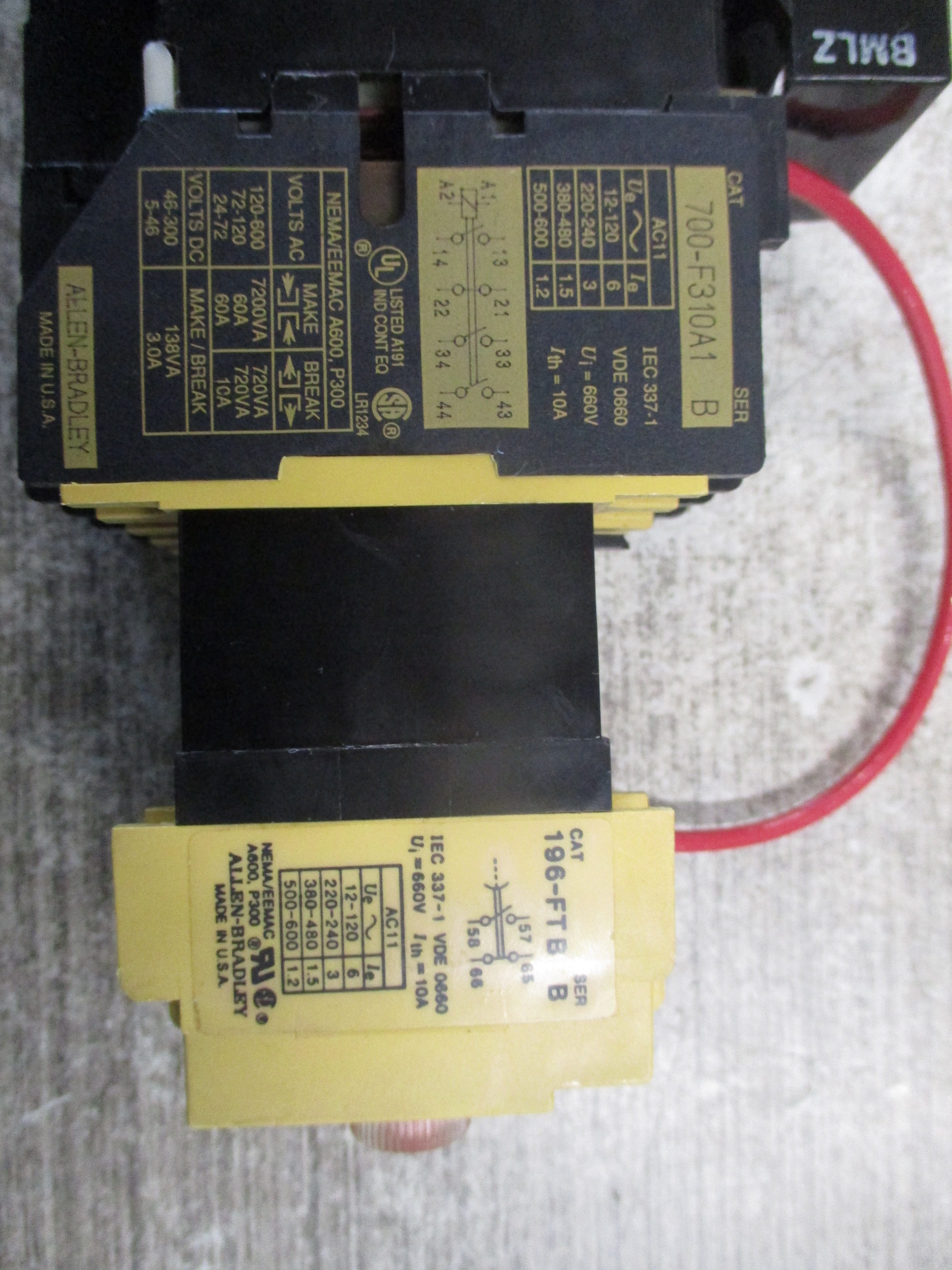 Allen-Bradley Timing Relay 196-FT B/700-F310A1 120V Coil Used