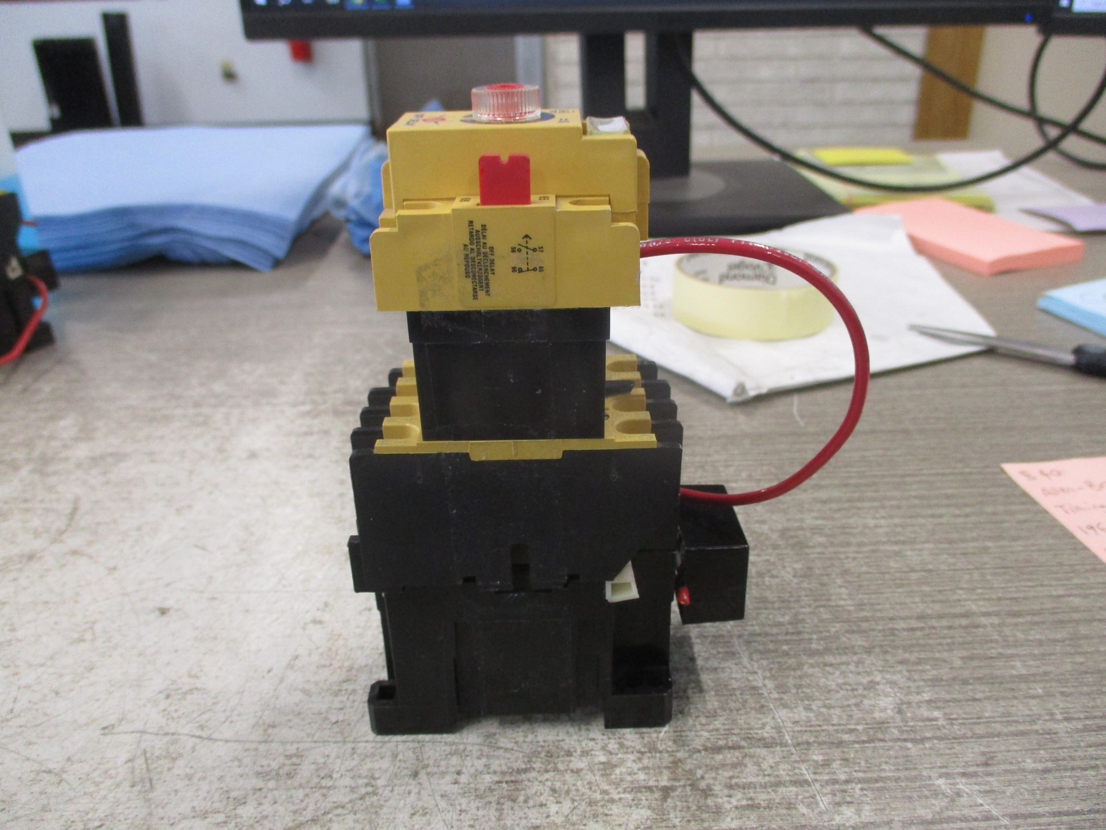 Allen-Bradley Timing Relay 196-FT B/700-F310A1 120V Coil Used