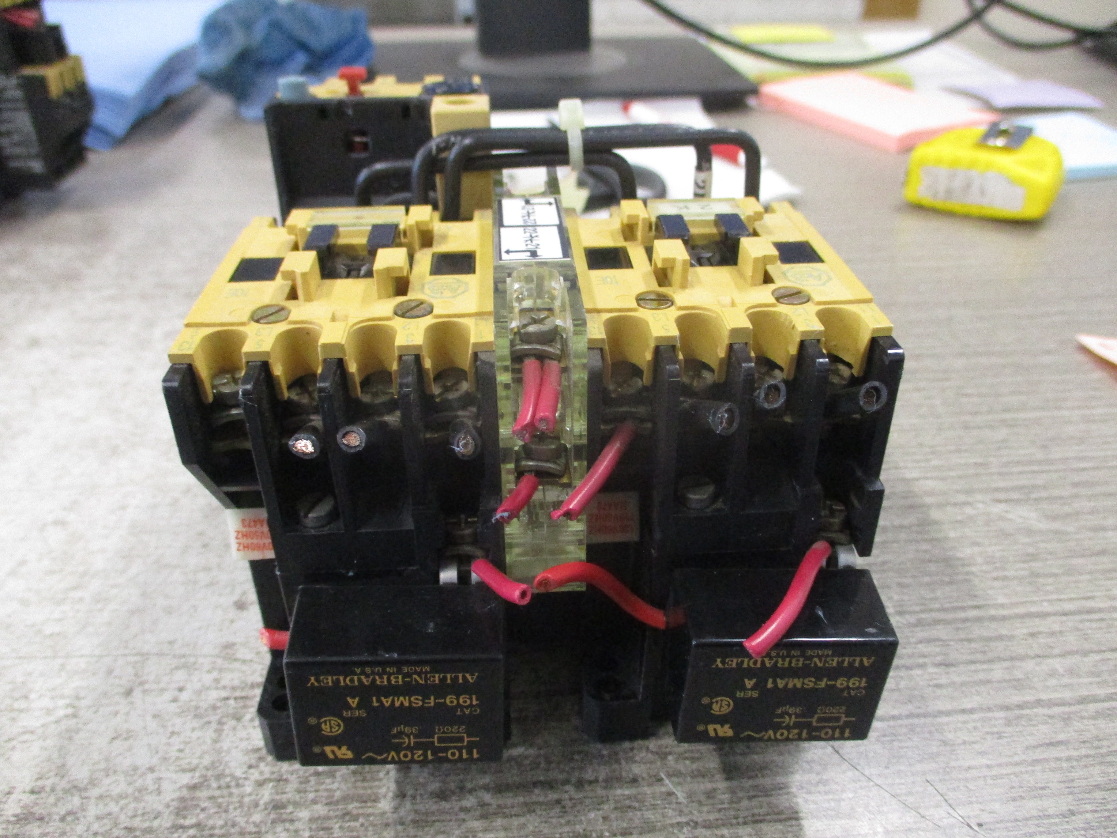 Allen-Bradley Reversing Starter 100-A12ND3/193-BSC 15 120V Coil Trip: 10-16 Used