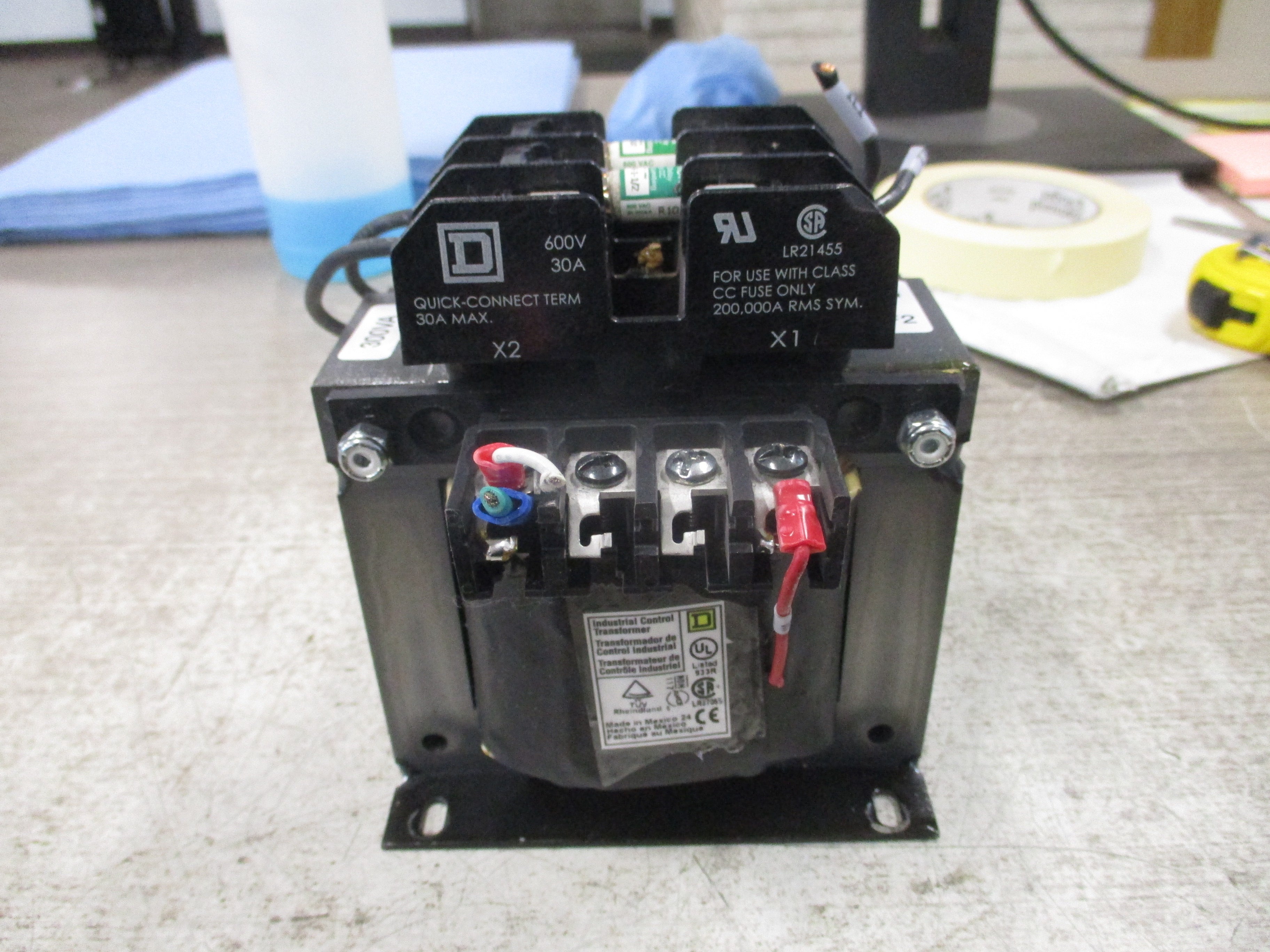 Square D Transformer 9070TF300D1 0.300KVA Pri: 240/480V Sec: 120V Used
