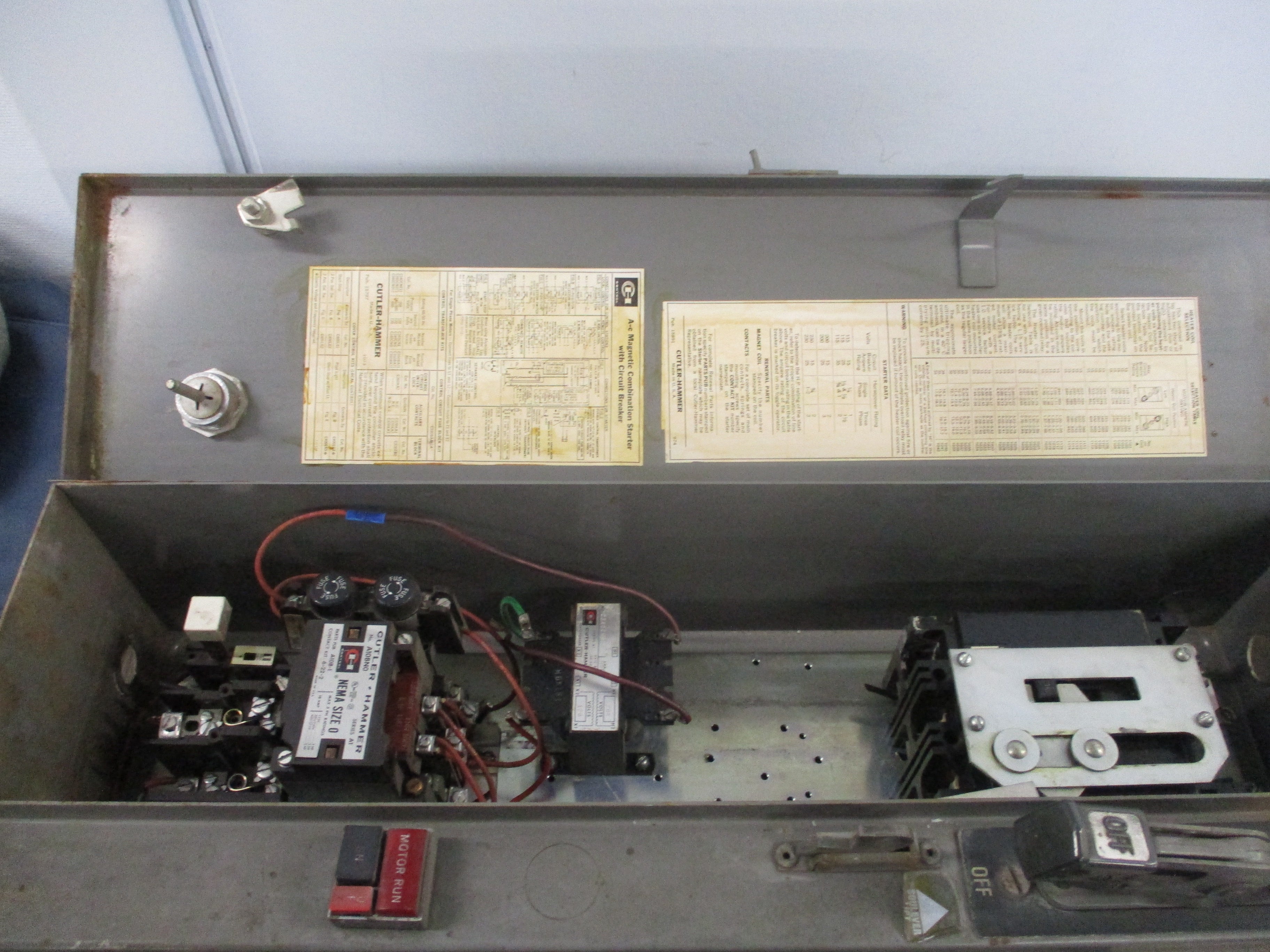 Cutler-Hammer Size 0 Breaker Combination A10BN0 120V Coil 15A Breaker Used
