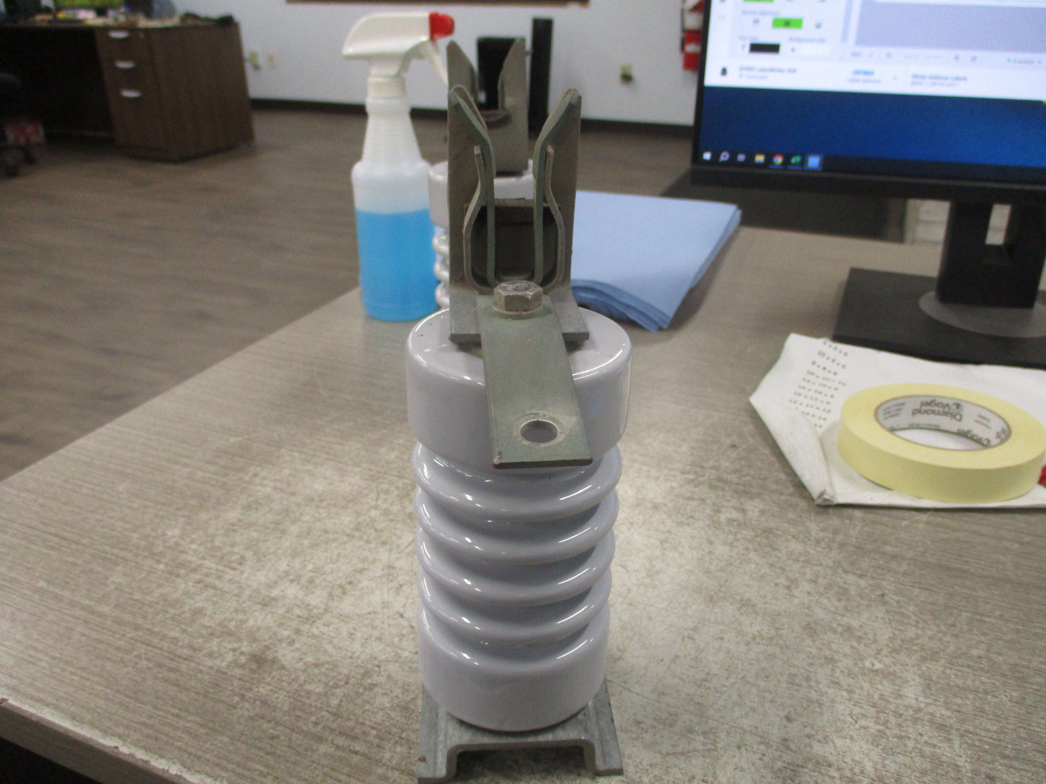 McGraw-Edison NX Fuse Support 86-4 200A 8.3KV Used