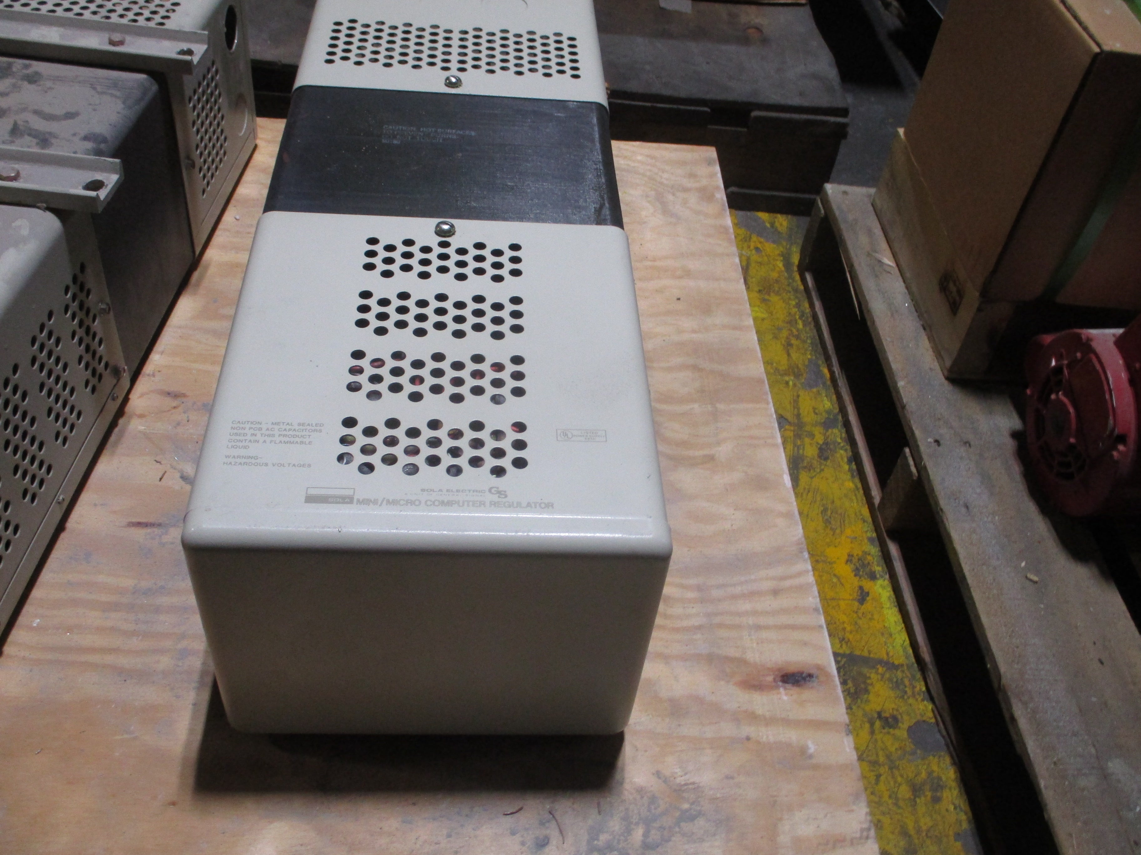 Sola Mini/Micro Computer Regulator 63-23-250-8 5000VA Used