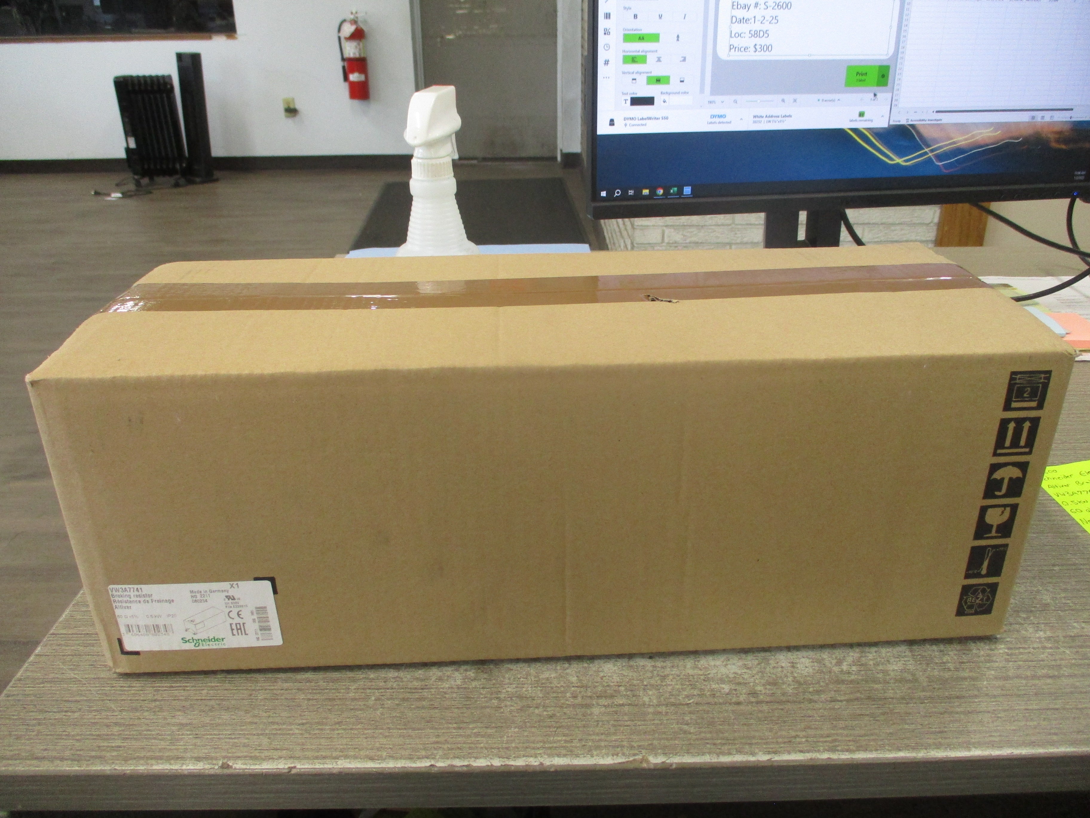 Schneider Electric Altivar Braking Resistor VW3A7741 0.5KW 60ohm New Surplus