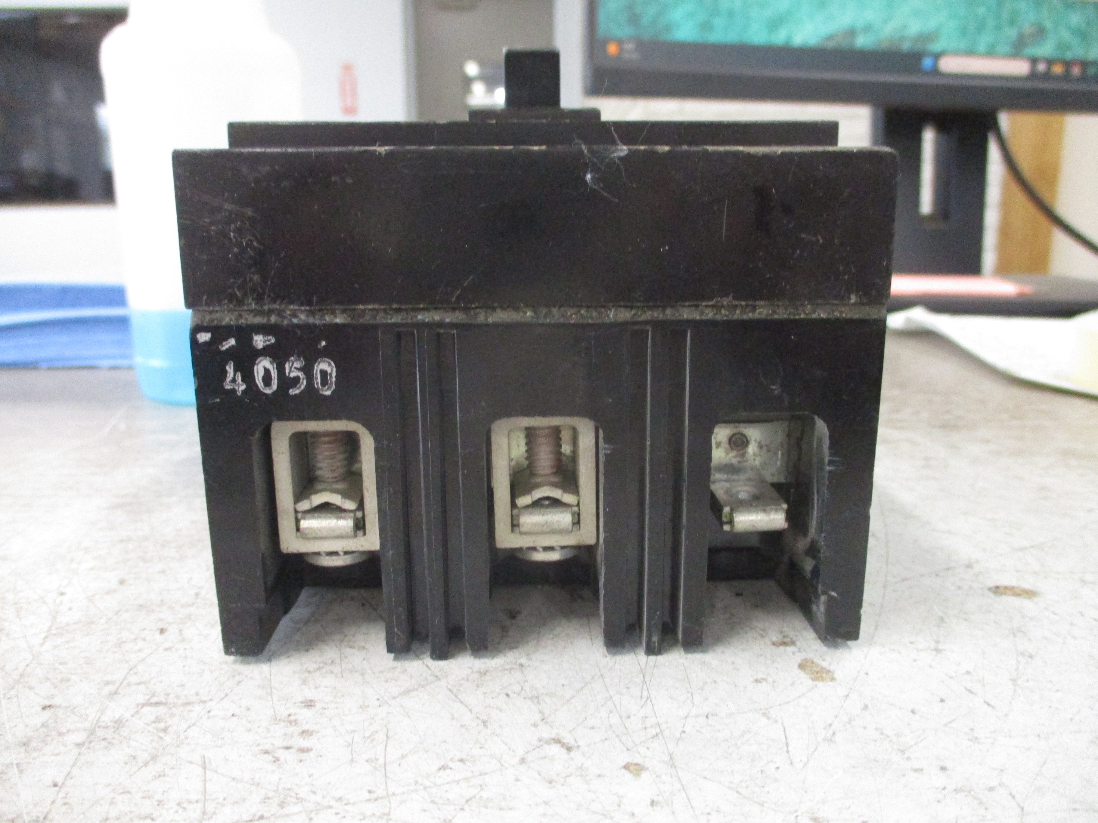 GE Circuit Breaker TED134050 50A 240/480V 3P *Missing (1) Lug* Used