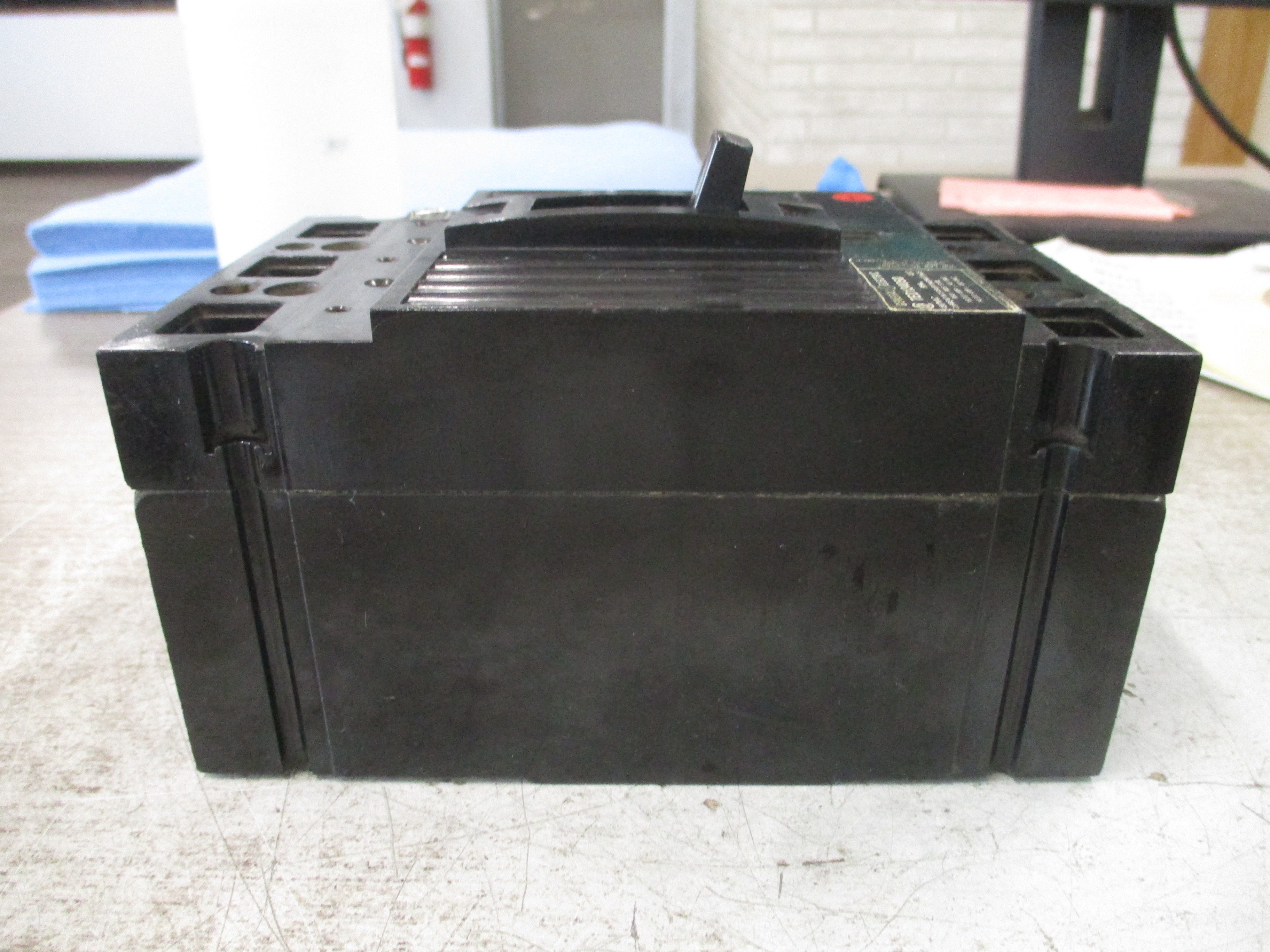 GE Circuit Breaker TED134050 50A 240/480V 3P *Missing (1) Lug* Used