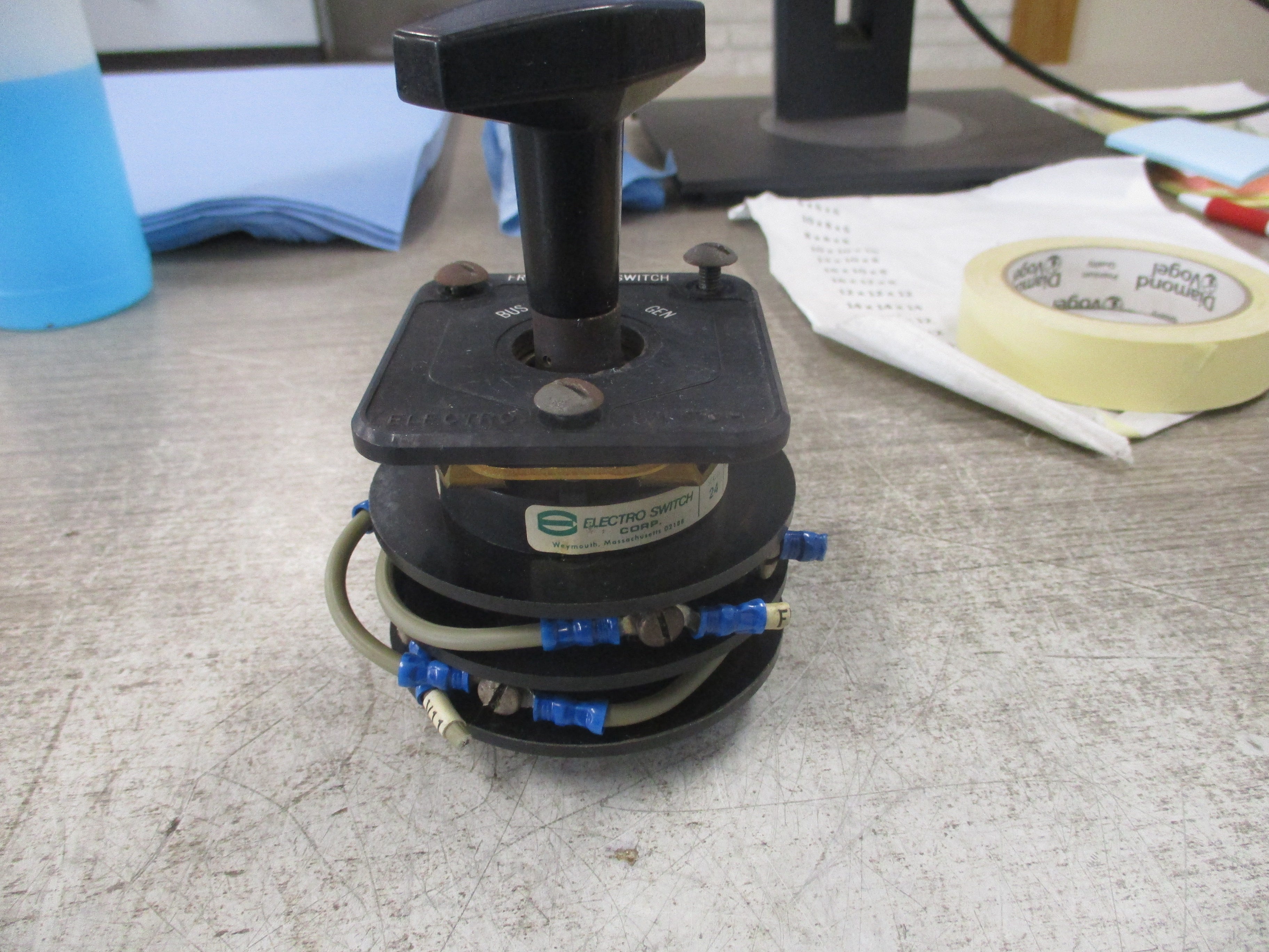 Electro Switch Series 24 Frequency Meter Rotary Switch 24202PN Used