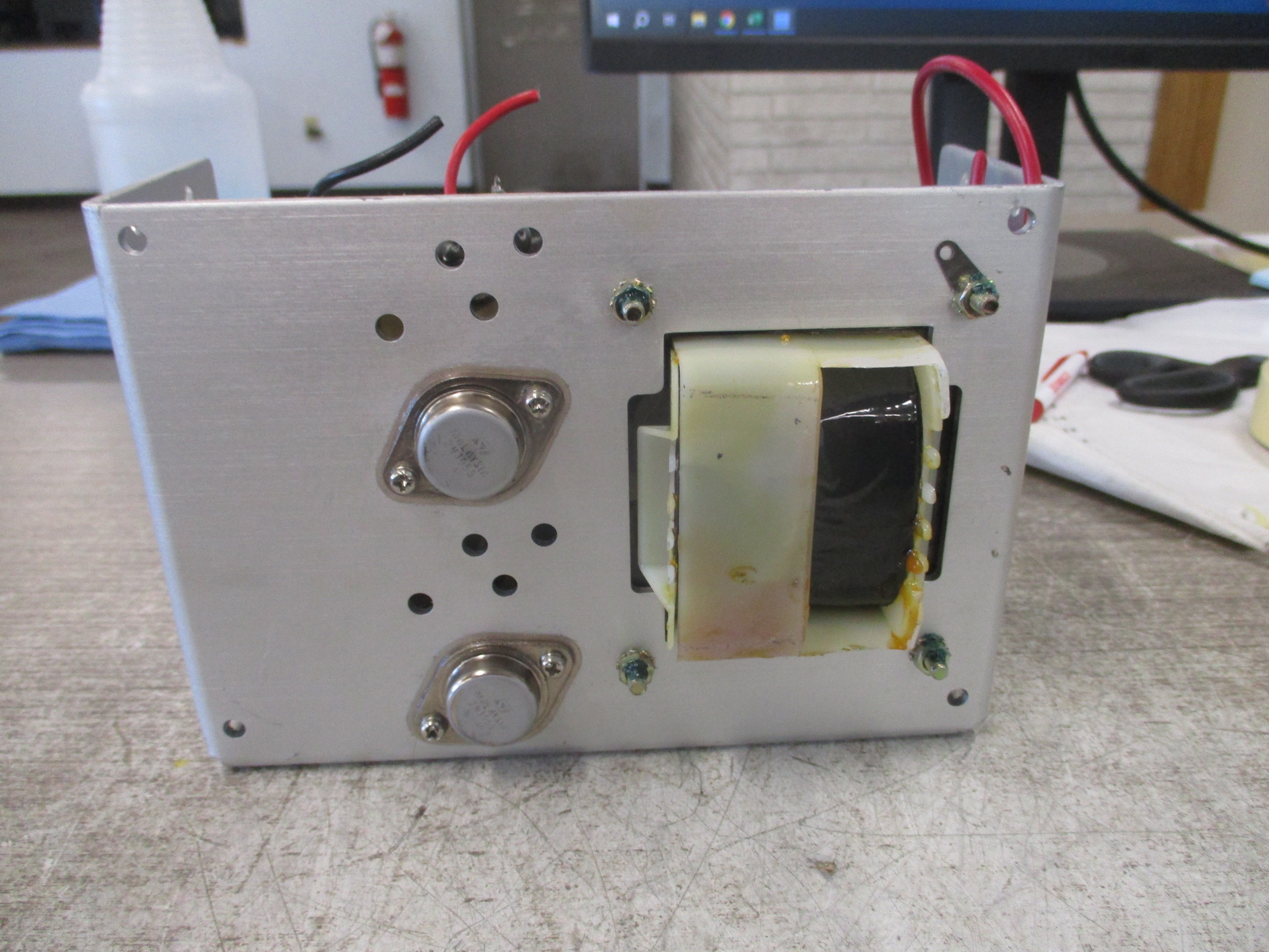 Sola Regulated Power Supply SLS-15-045 Input: 120-240VAC 1.5-0.75A