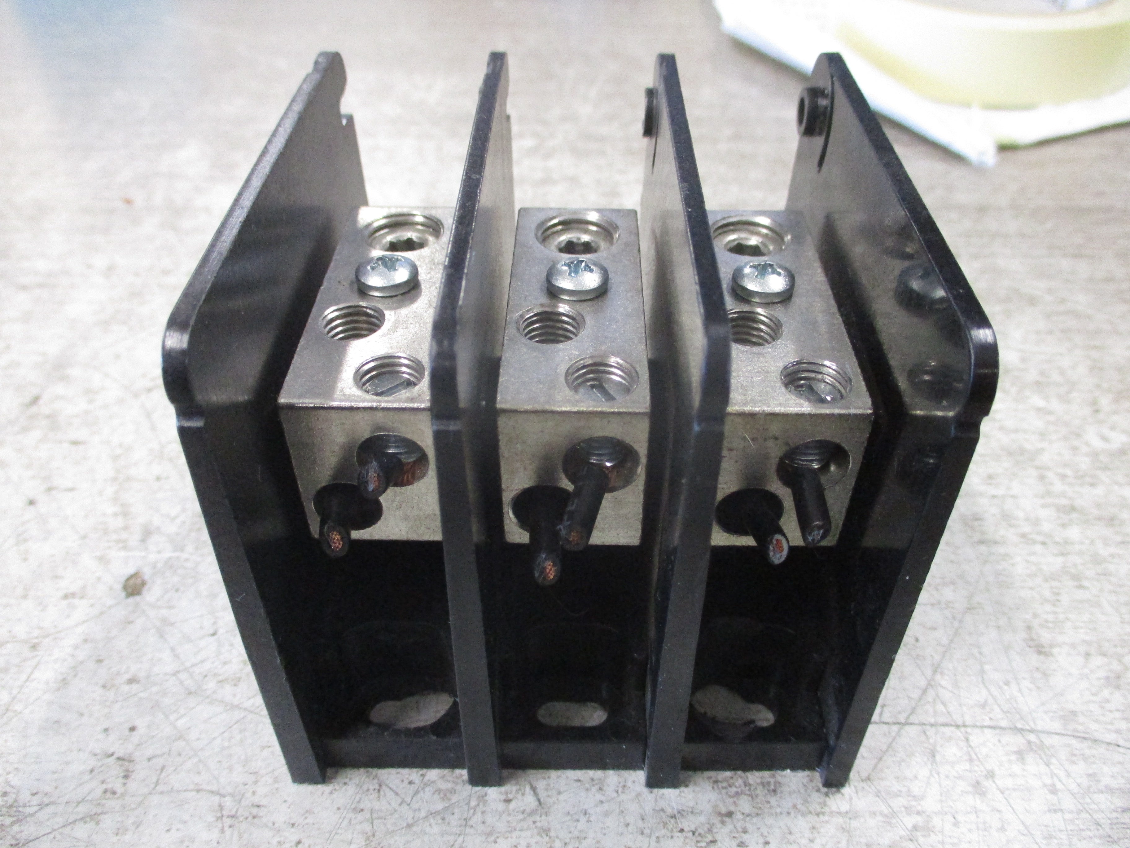 Ferraz Shawmut Power Distribution Block MPDB63193 175A 600V 3P