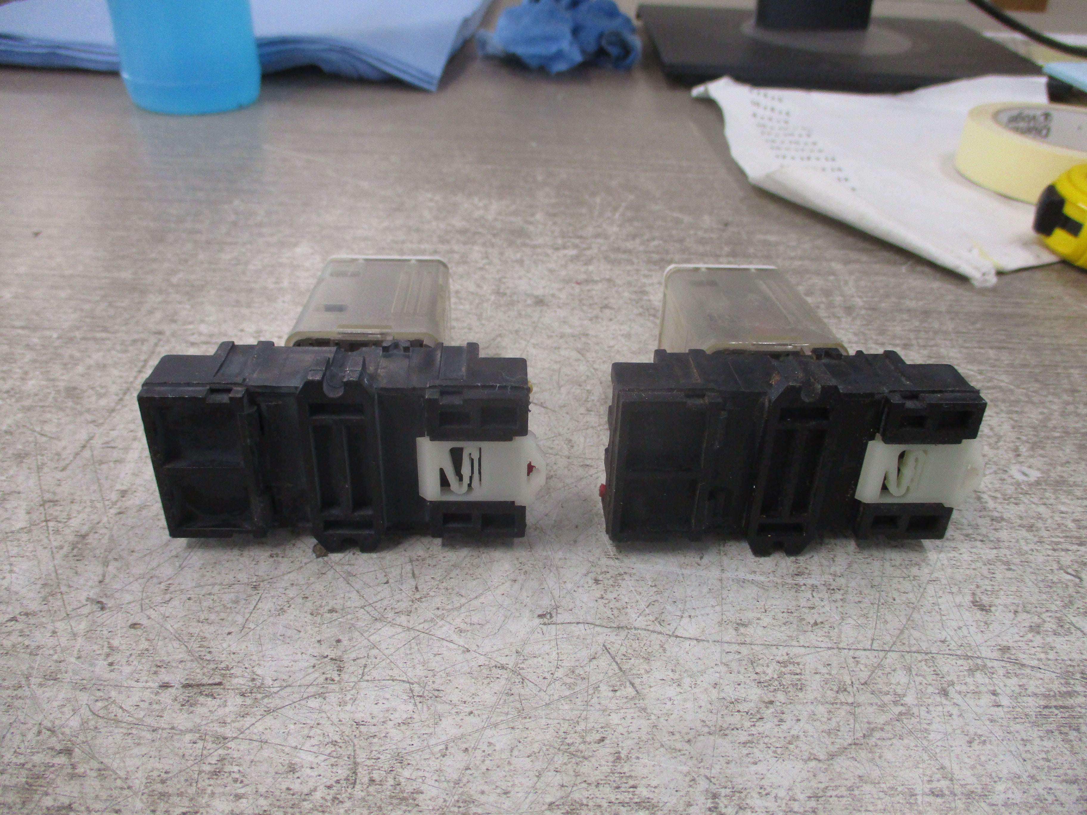 Allen-Bradley Relay 700-HB33A1 Ser. B 120V Coil W/Base *Lot of 2* Used