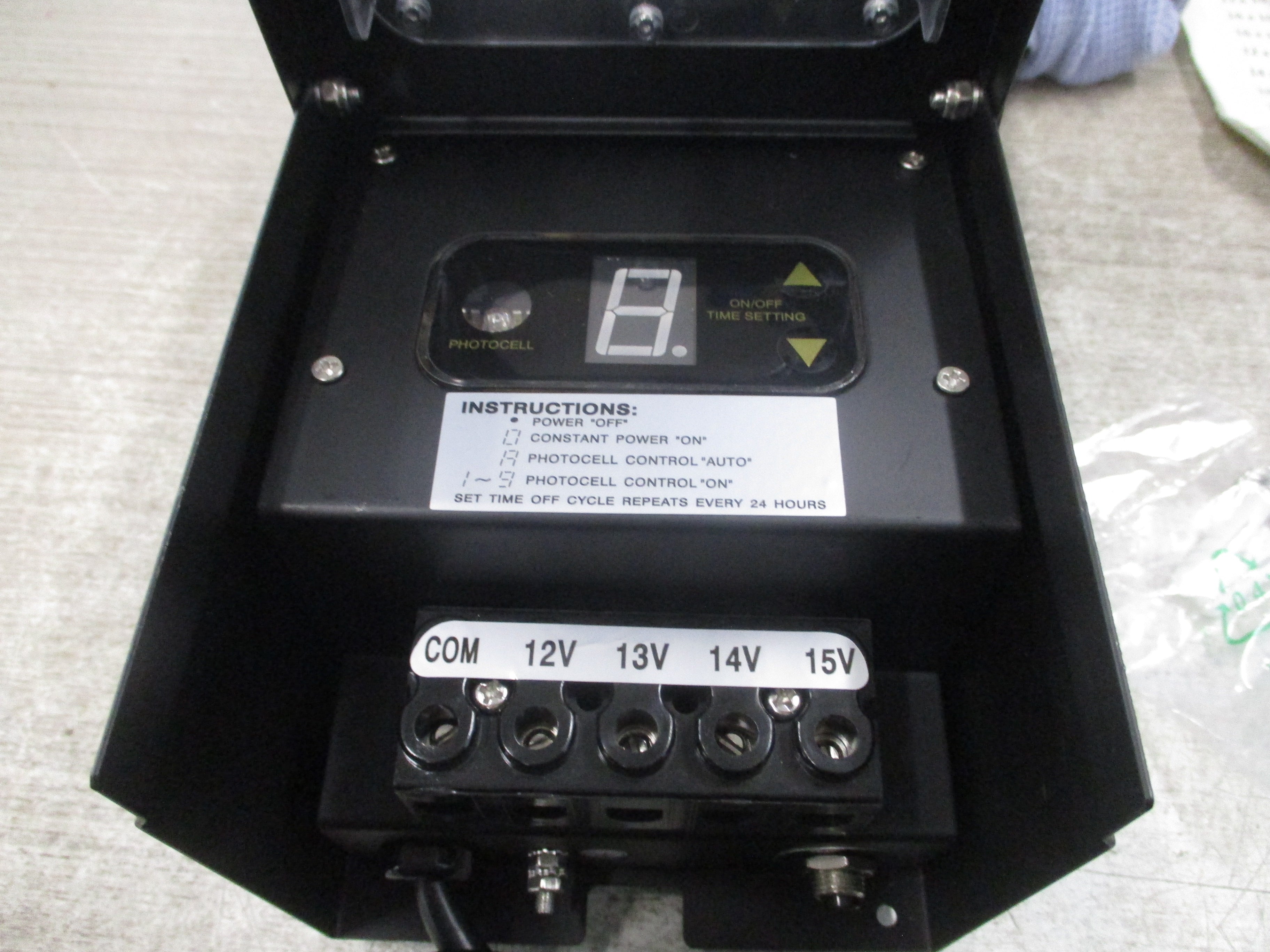 BPL Low Voltage Garden Light Transformer DA-300W-12W4-1 300VA Input: 120V 60Hz