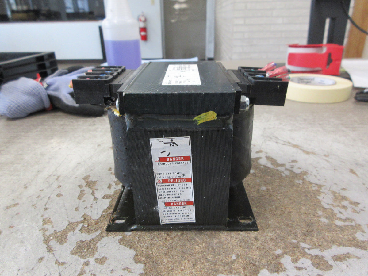 Square D Transformer 9070T500D31 0.500KVA Pri: 240/480V Sec: 120/240V Used