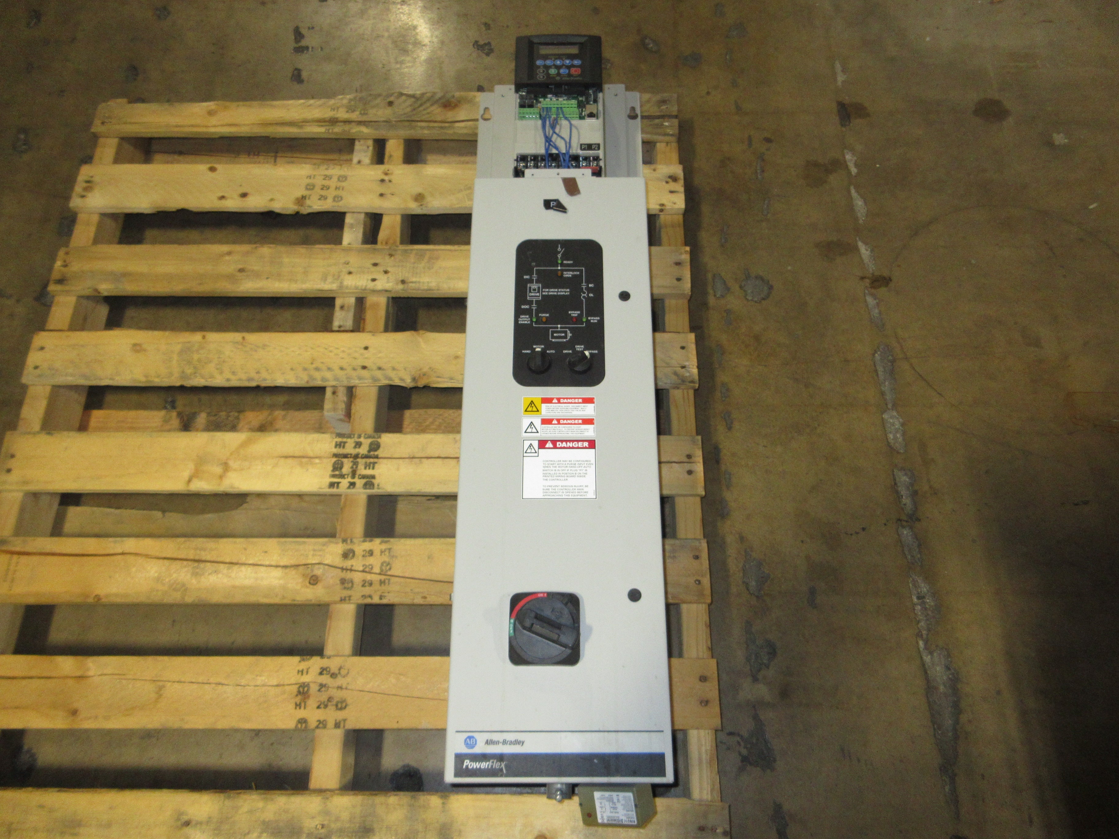 Allen-Bradley PowerFlex 400 AC Drive w/ Bypass 22C-D030N103 20HP 3Ph *No Cover*
