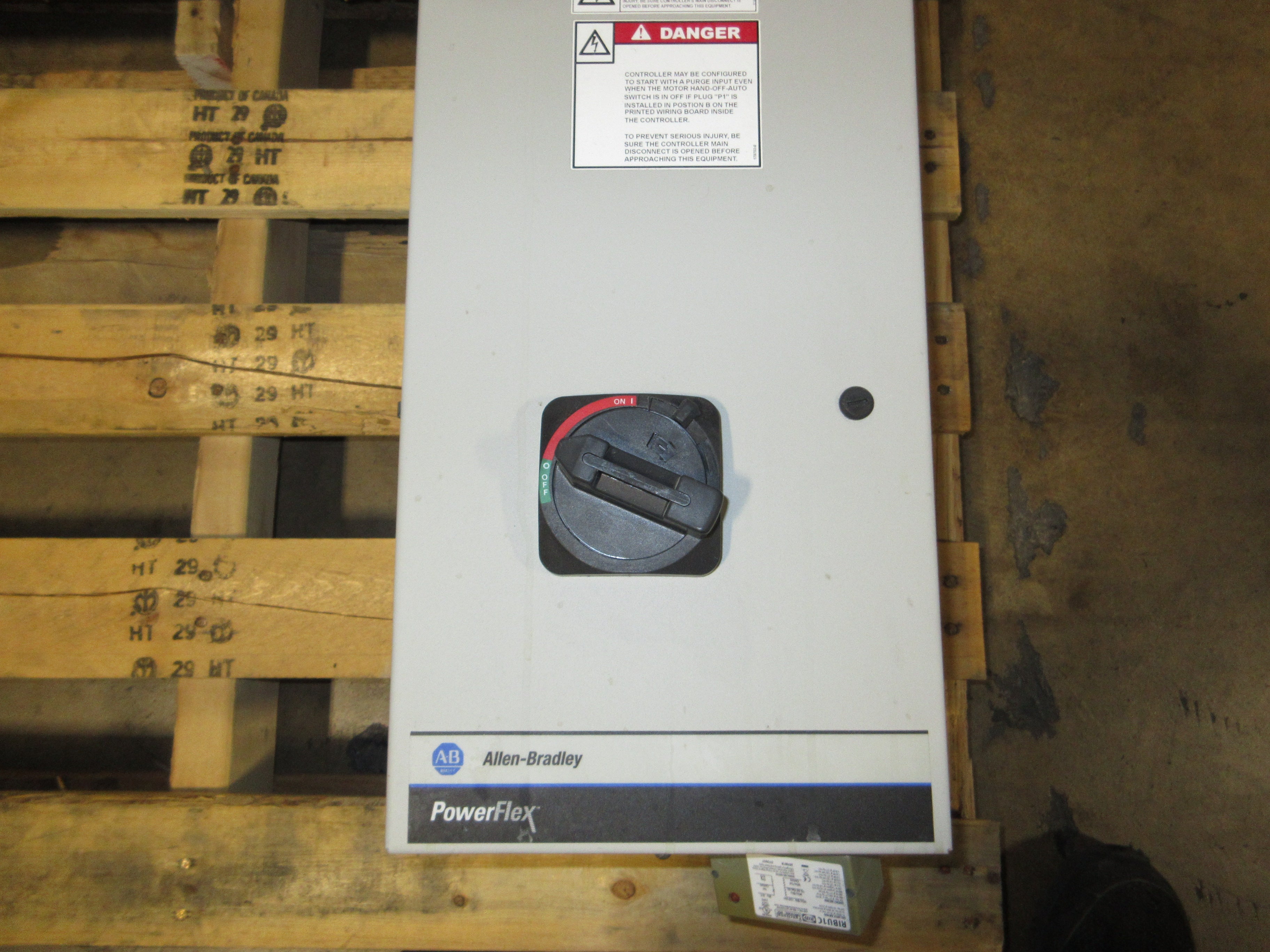 Allen-Bradley PowerFlex 400 AC Drive w/ Bypass 22C-D030N103 20HP 3Ph *No Cover*