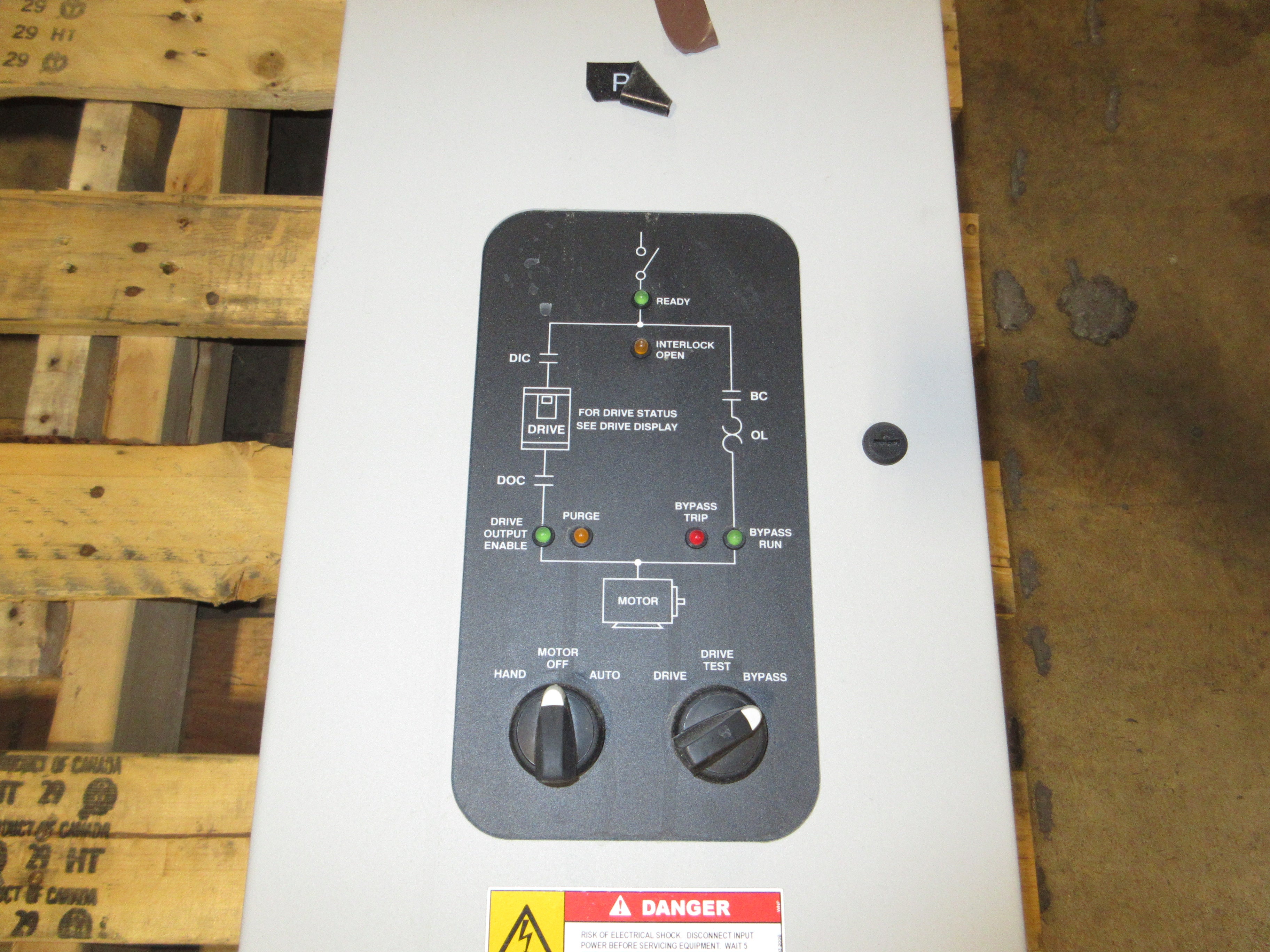 Allen-Bradley PowerFlex 400 AC Drive w/ Bypass 22C-D030N103 20HP 3Ph *No Cover*