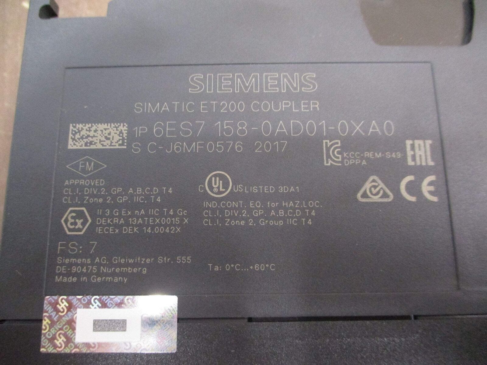 Siemens Simatic ET200 Coupler 6ES7 158-0AD01-0XA0 FW: V3.0.1 New Surplus