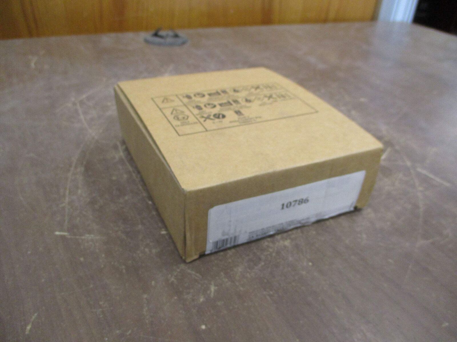 Siemens Simatic ET200 Coupler 6ES7 158-0AD01-0XA0 FW: V3.0.1 New Surplus