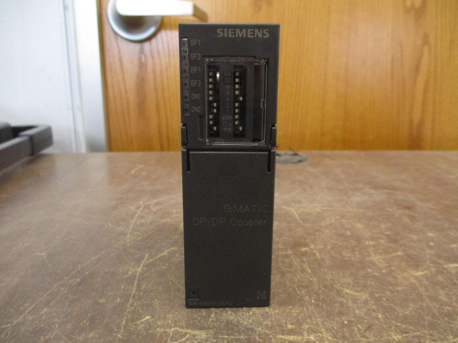 Siemens Simatic ET200 Coupler 6ES7 158-0AD01-0XA0 FW: V3.0.1 New Surplus