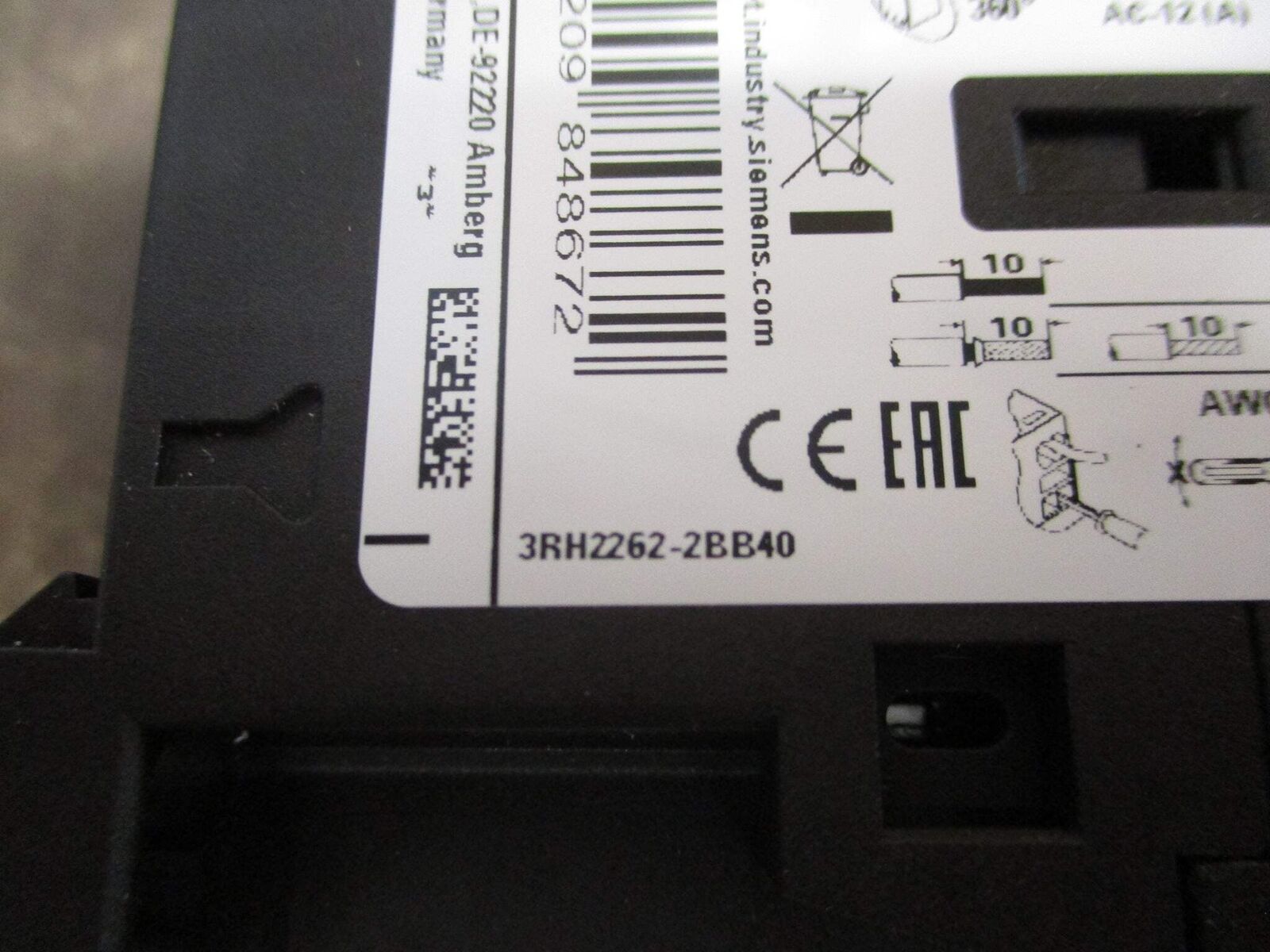 Siemens Contactor 3RH2262-2BB40 24VDC Coil 6A New Surplus