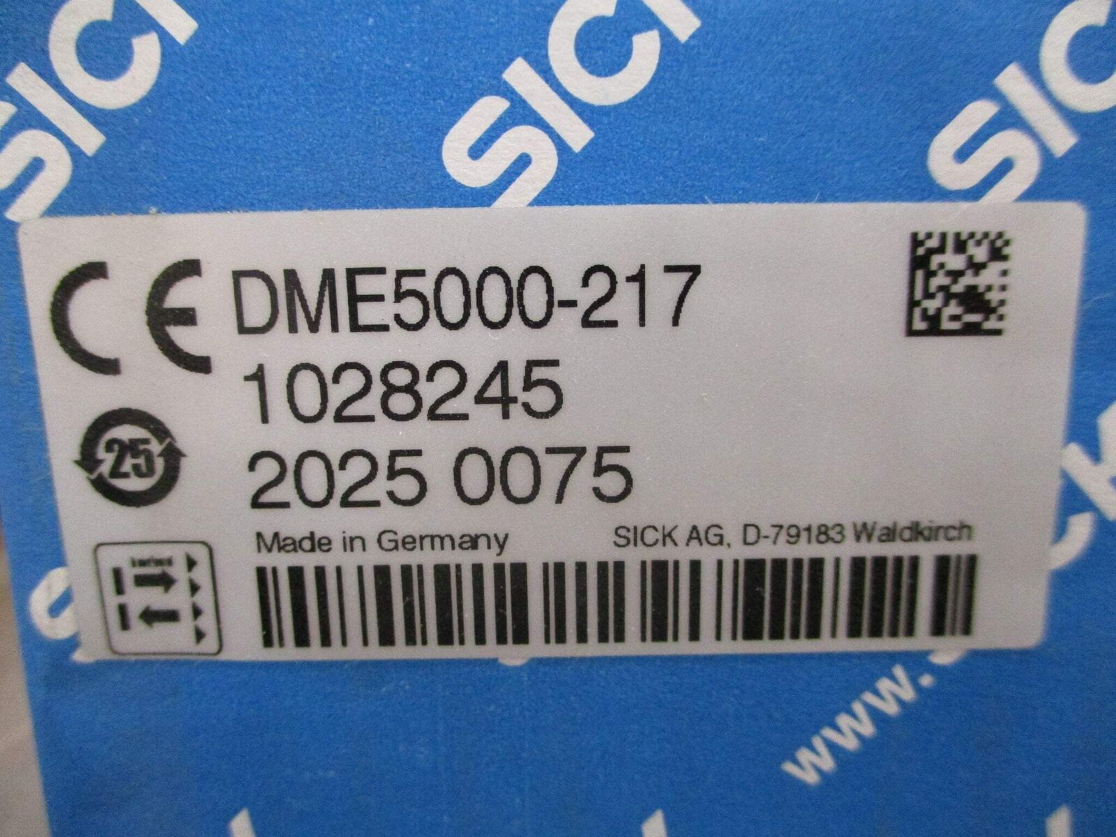 Sick Laser Distance Sensor DME5000-217 New Surplus
