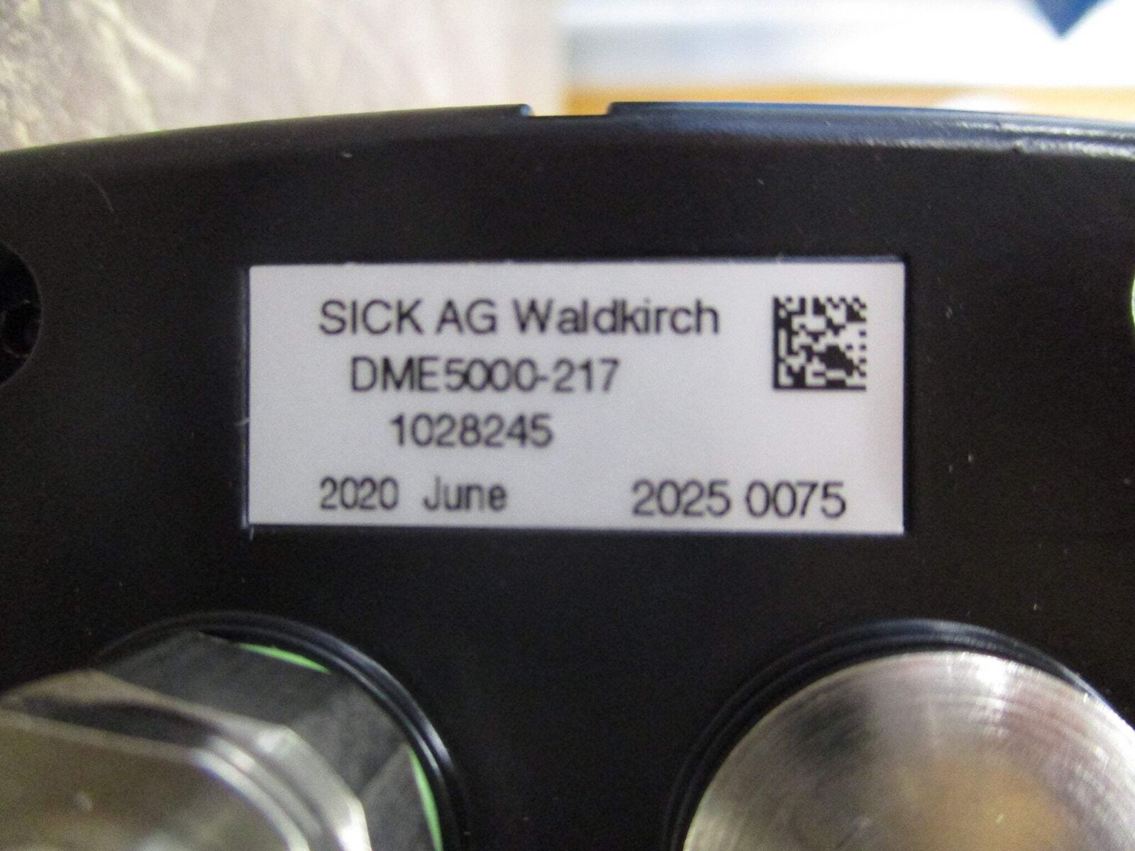 Sick Laser Distance Sensor DME5000-217 New Surplus