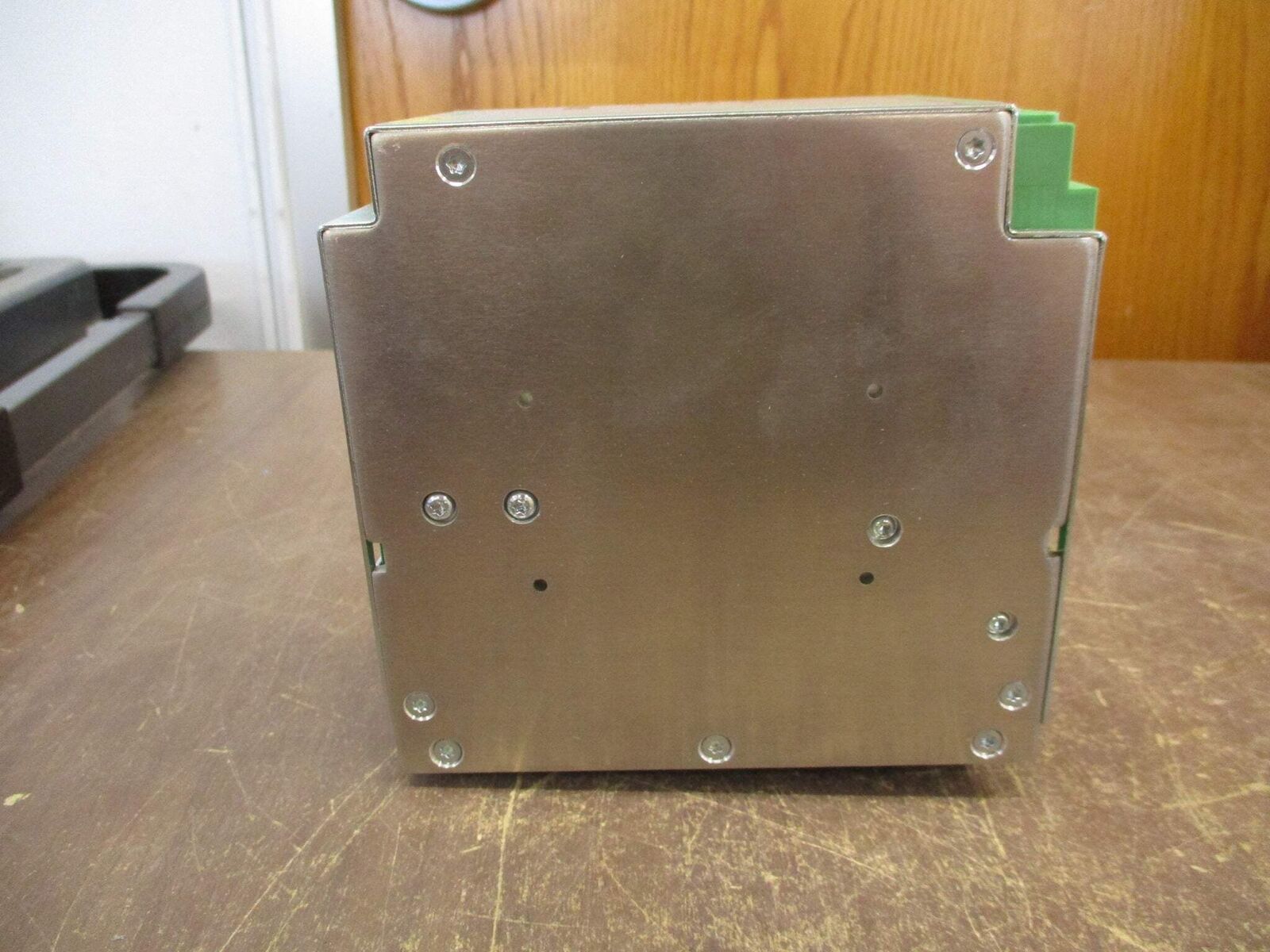 Phoenix Contact Power Supply 2866792 QUINT-PS/3AC/24DC/20 New Surplus