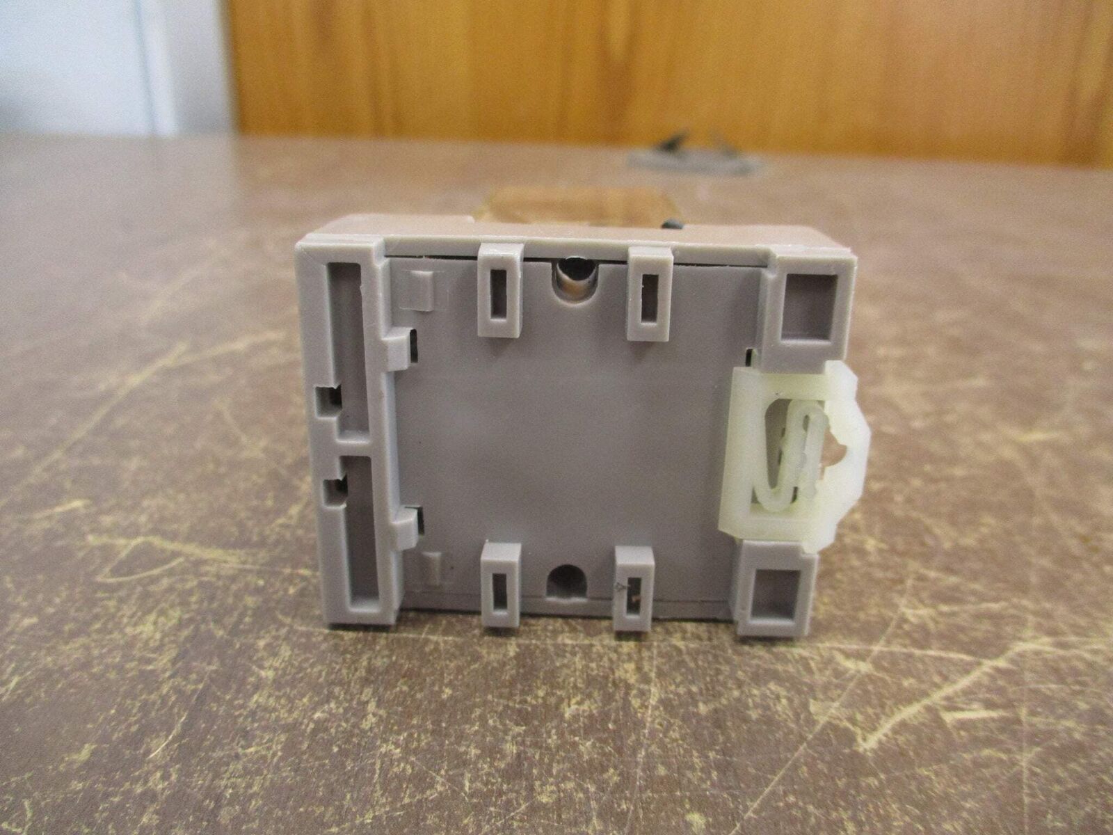 Sky Electronics Relay SKKP-2C 24V Coil w/ Base Used