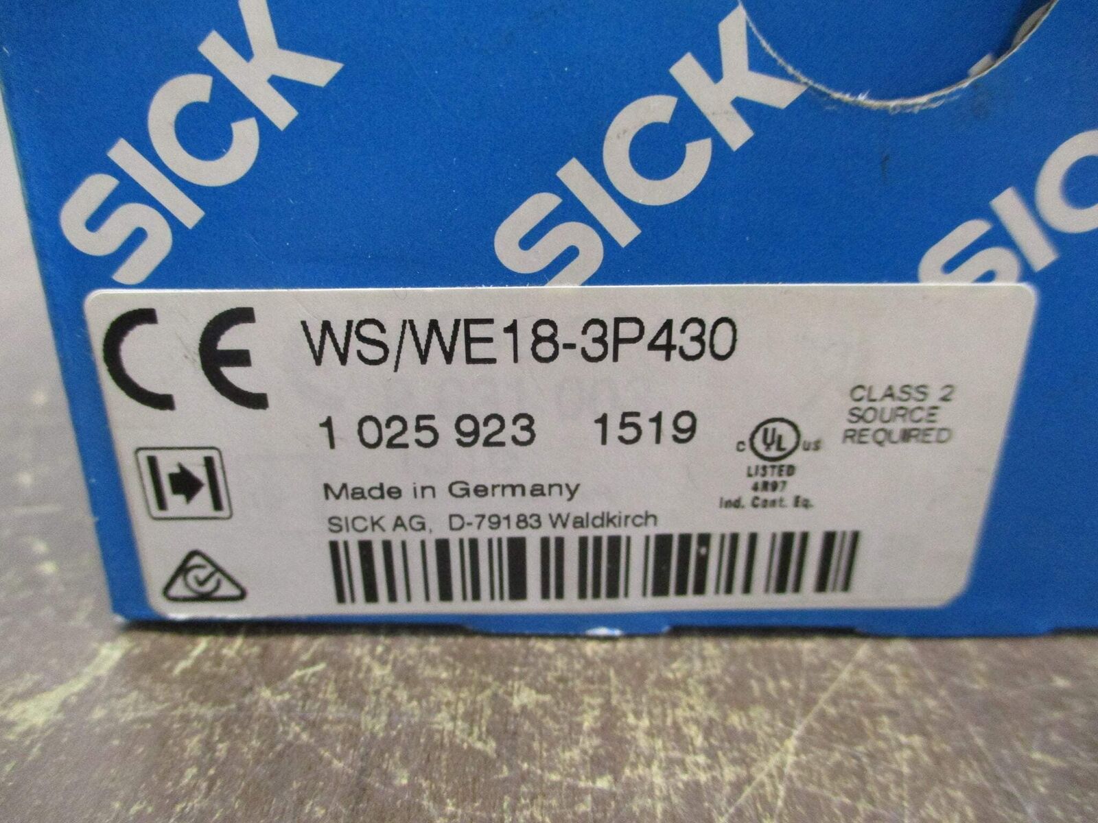 SICK Photoelectric Sensor WS/WE18-3P430 New Surplus