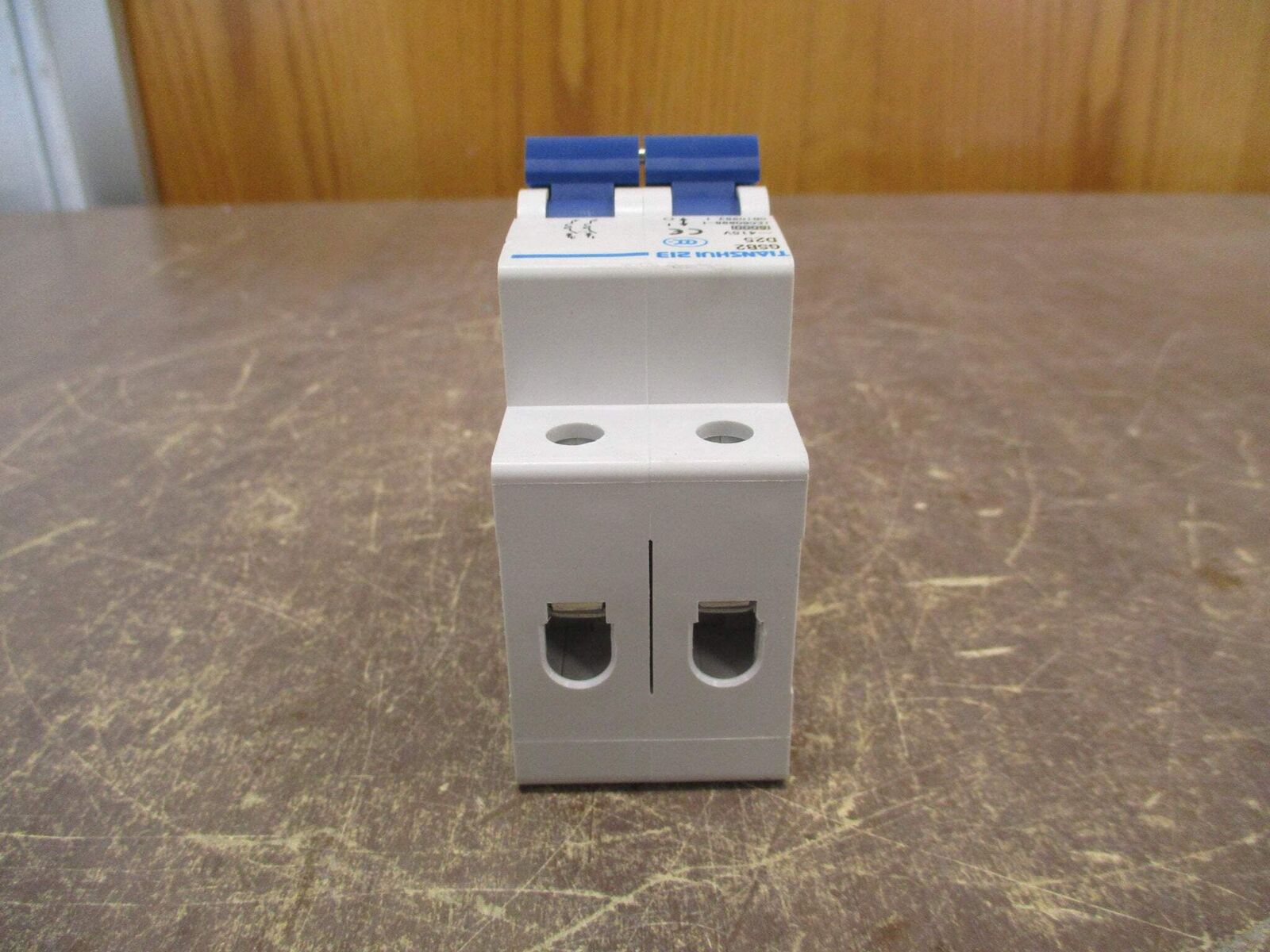 Tianshui 213 Circuit Breaker GSB2 D25 25A 415V 2P Used