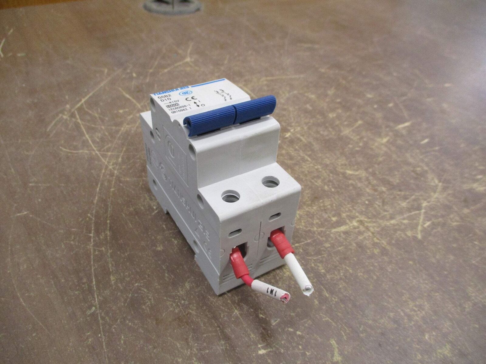 Tianshui 213 Circuit Breaker GSB2 D10 10A 415V 2P Used