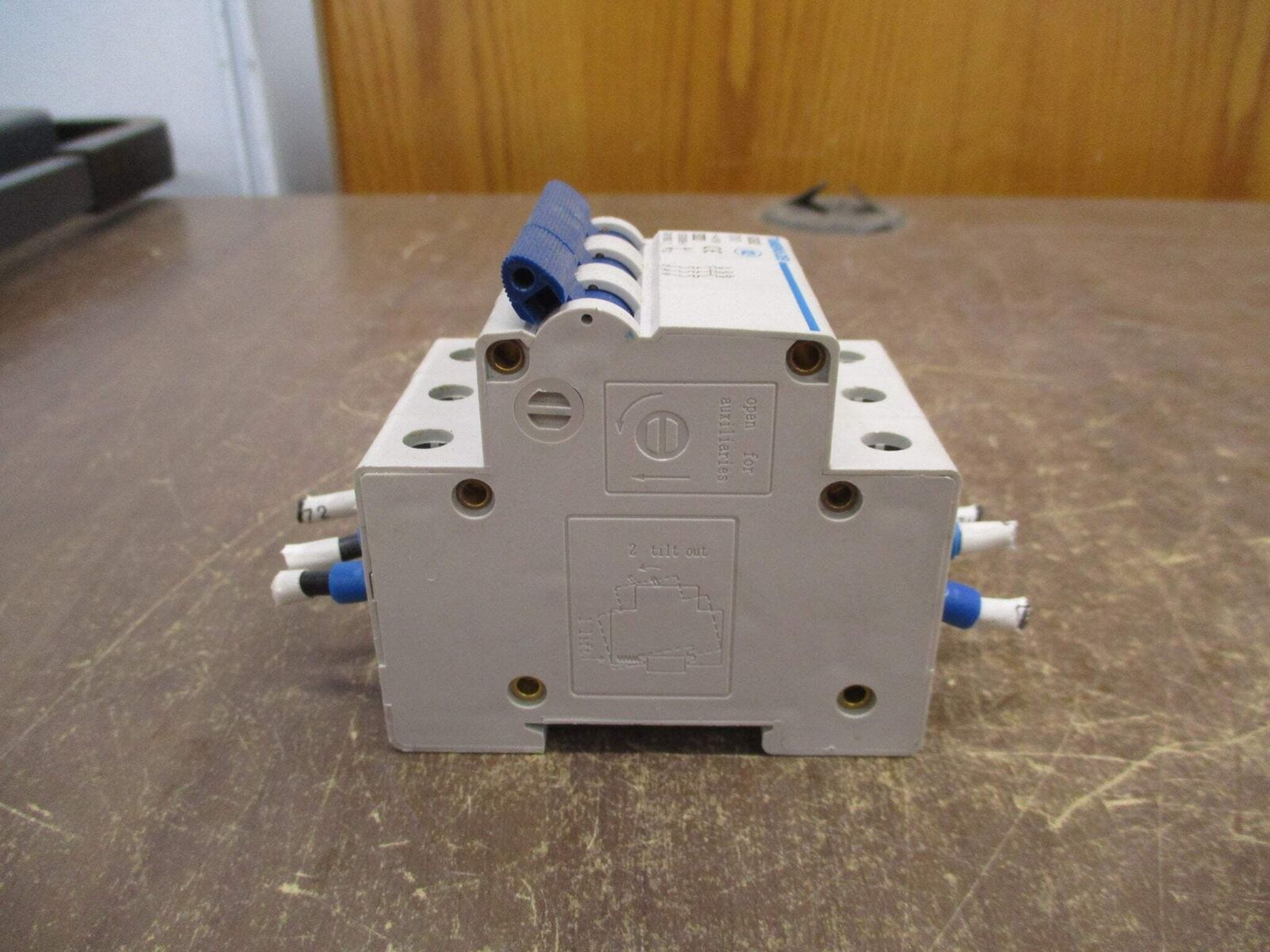 Tianshui 213 Circuit Breaker GSB2 D10 10A 415V 3P Used