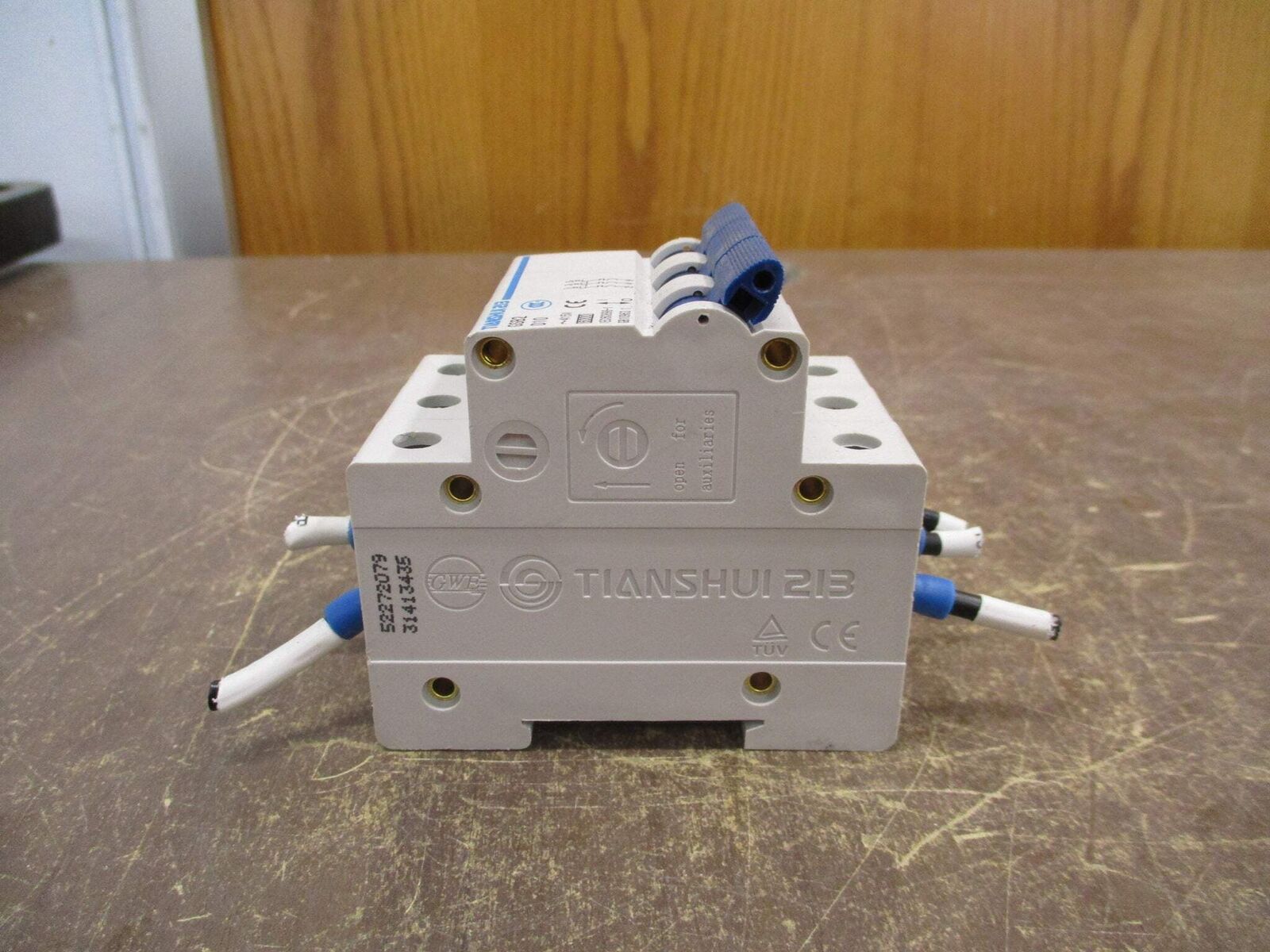 Tianshui 213 Circuit Breaker GSB2 D10 10A 415V 3P Used