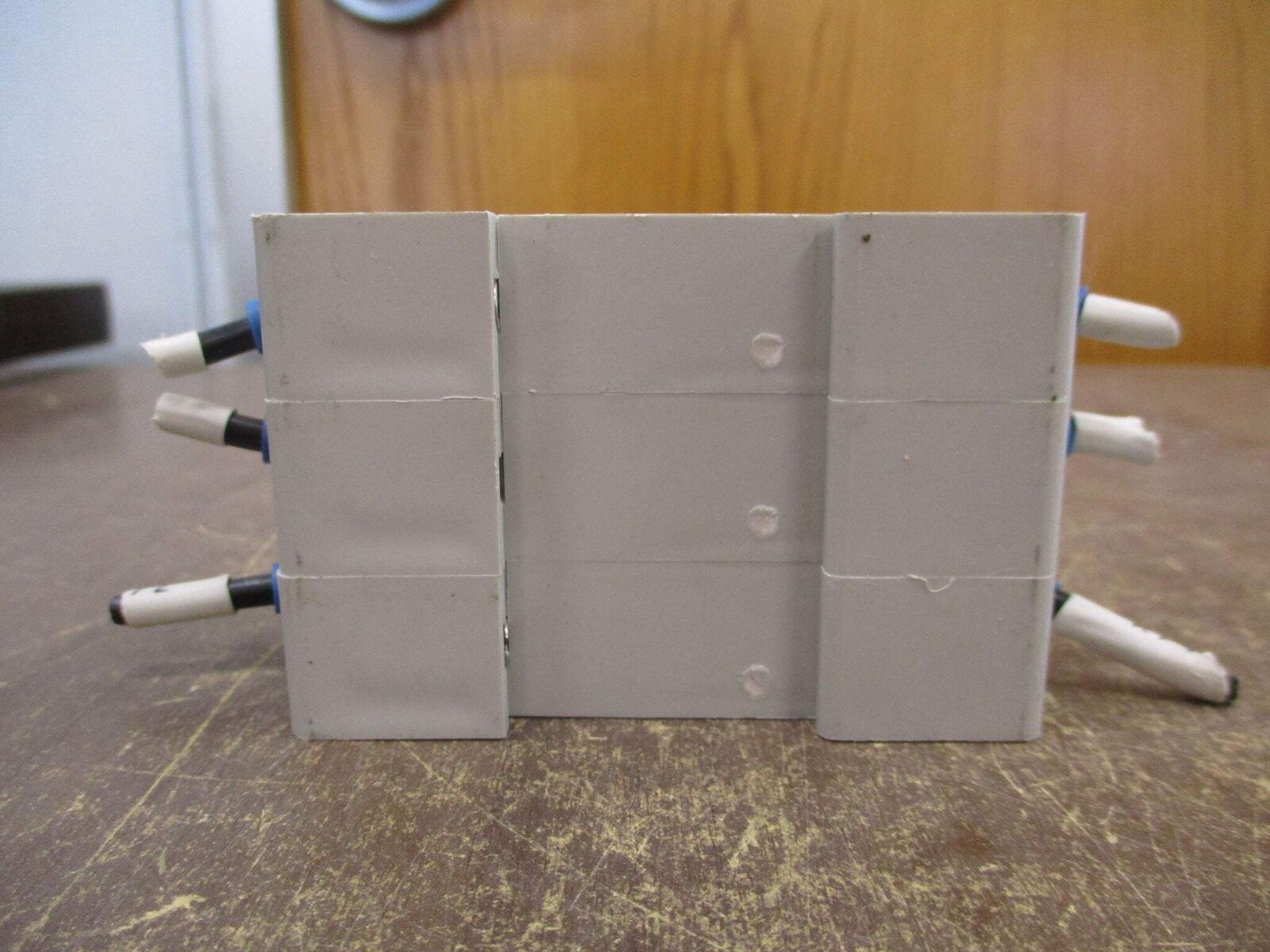 Tianshui 213 Circuit Breaker GSB2 D10 10A 415V 3P Used
