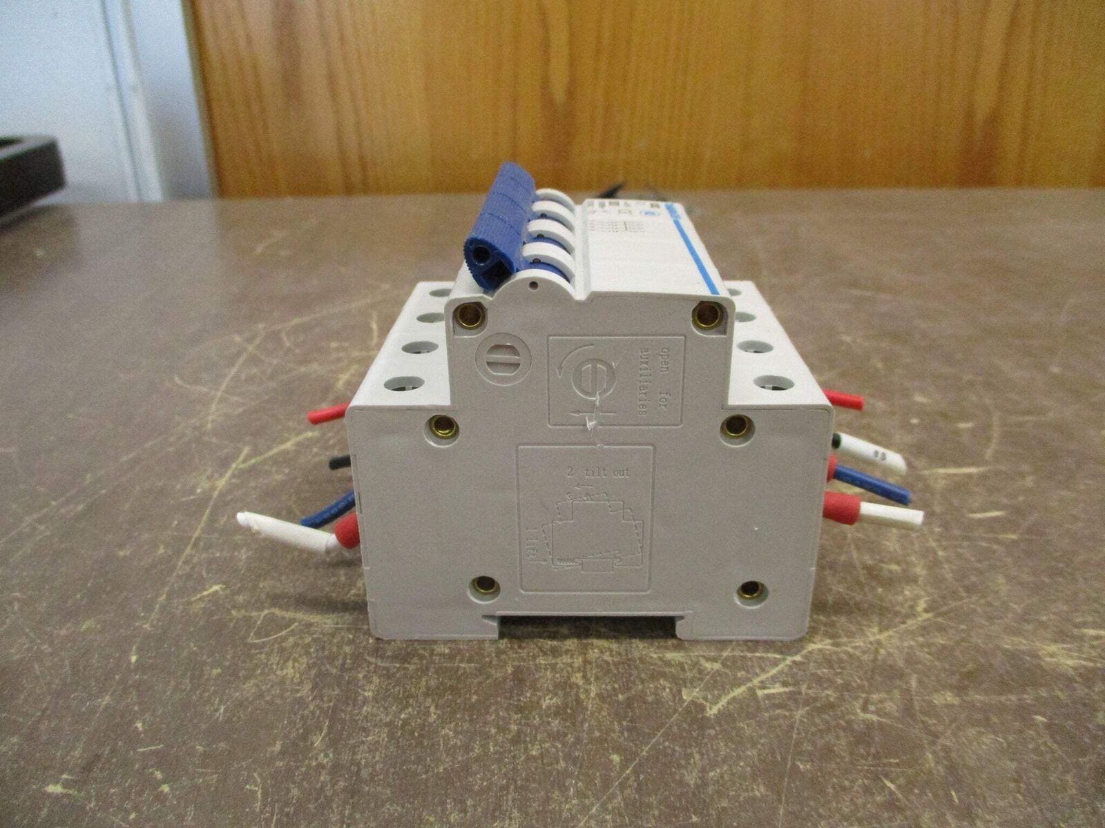 Tianshui 213 Circuit Breaker GSB2 C1 1A 415V 4P Used