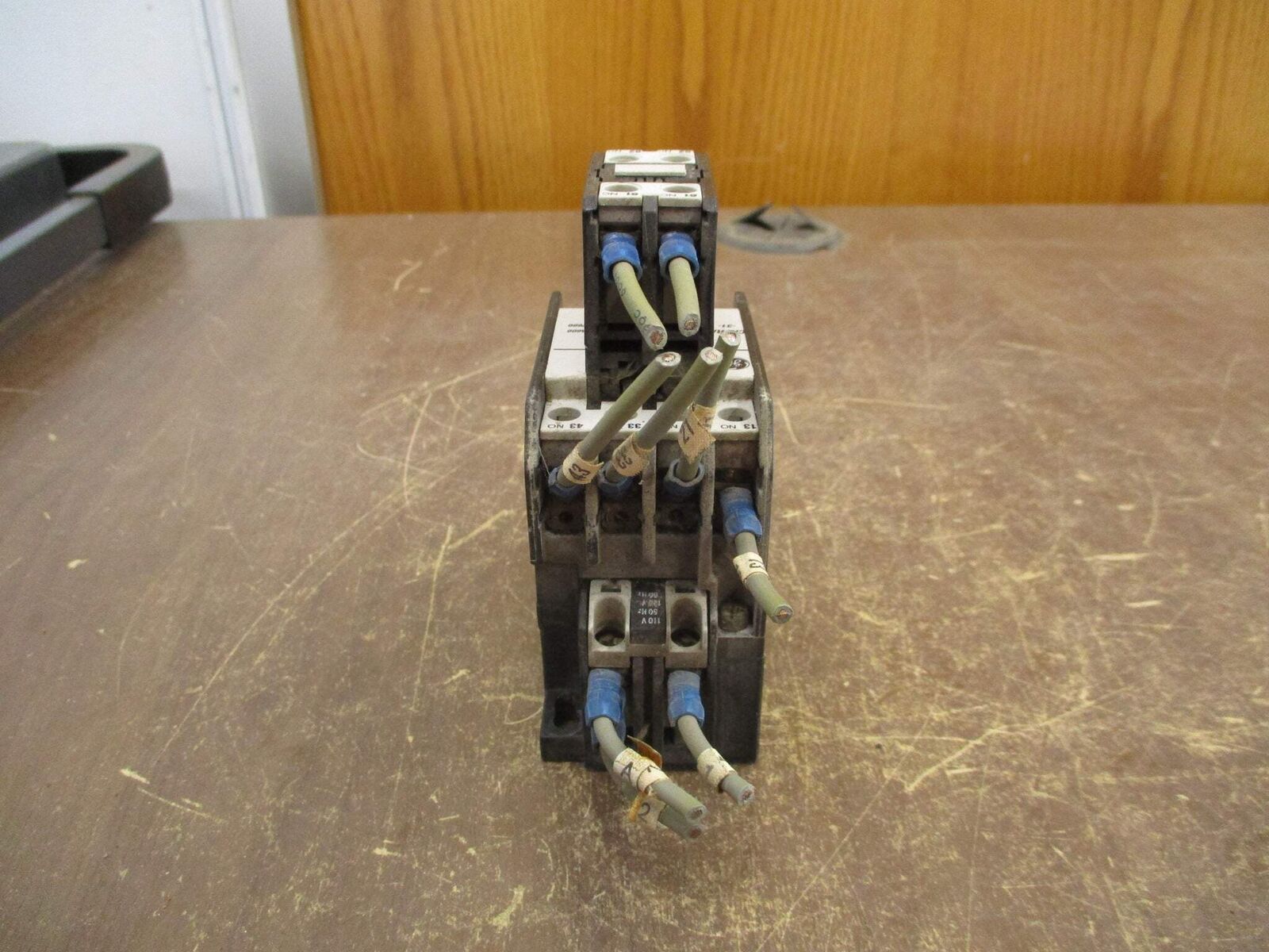 GE Contactor CR7RA 120V Coil 20A 600V w/Aux Contact Block Used