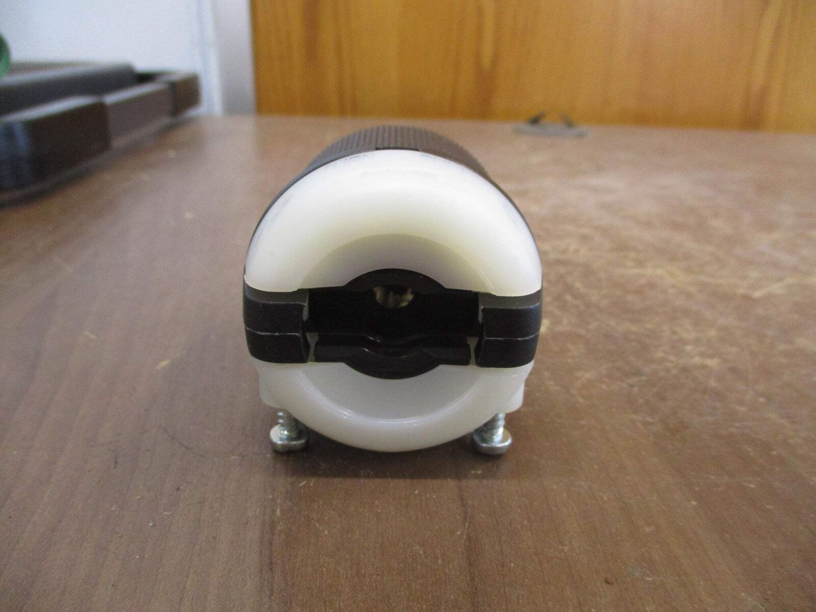 Hubbell Twist-Lock Plug HBL2521 20A 277/480V 3Ph 4P 5W New Surplus