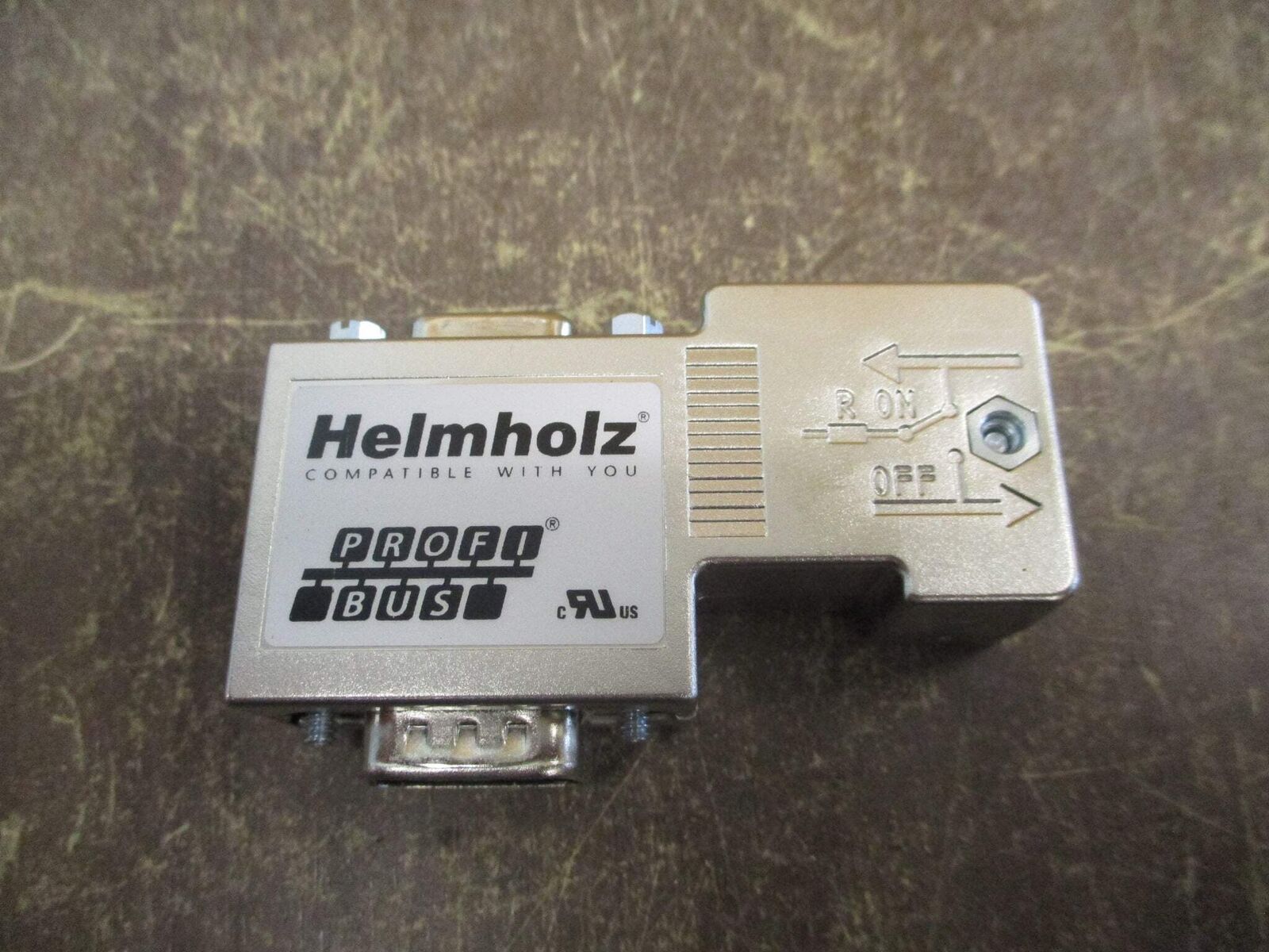 Helmholz Profibus Connector 700-972-0BB12 90° New Surplus