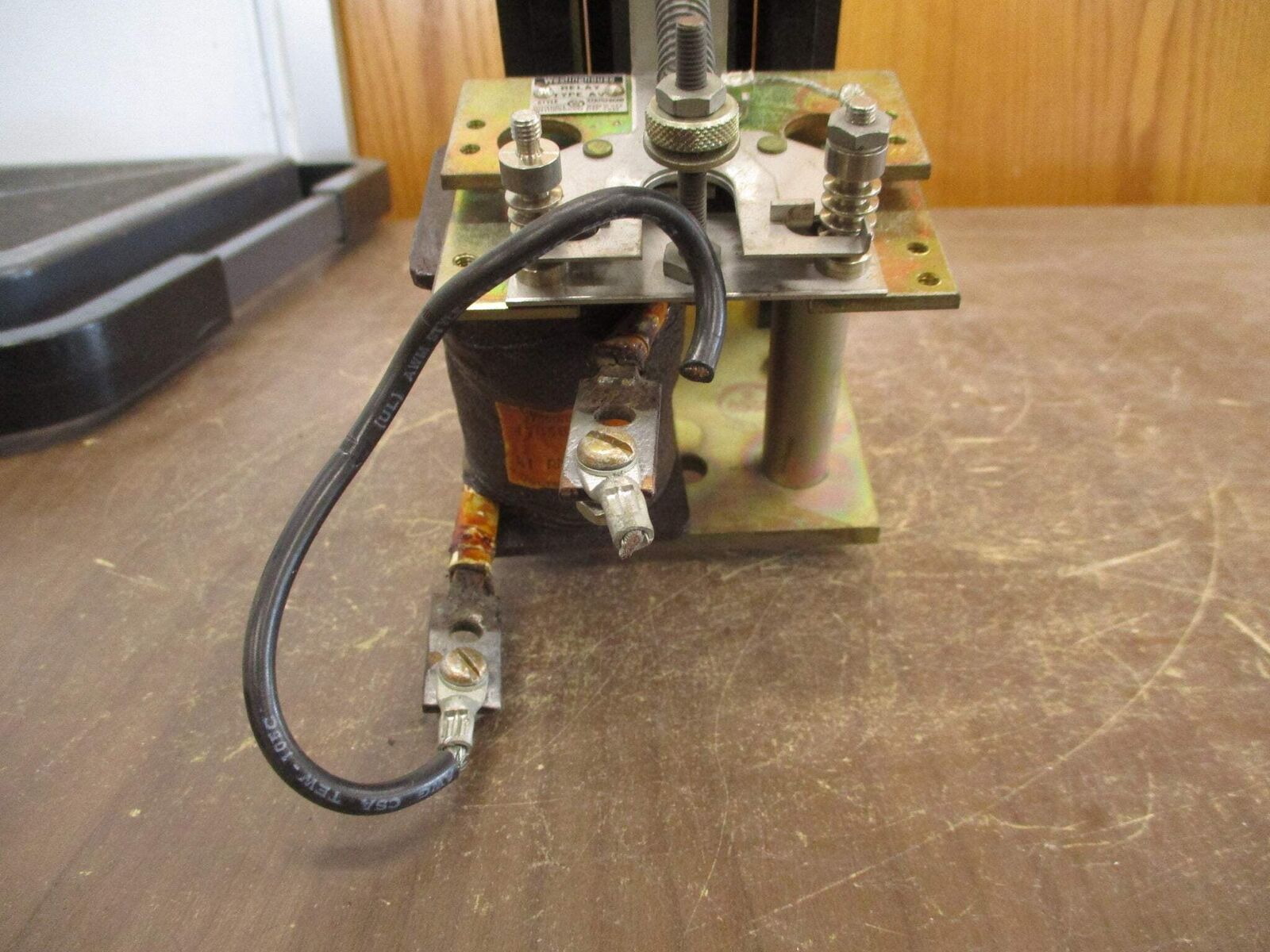 Westinghouse Type AV Relay 32A1528G06 Used