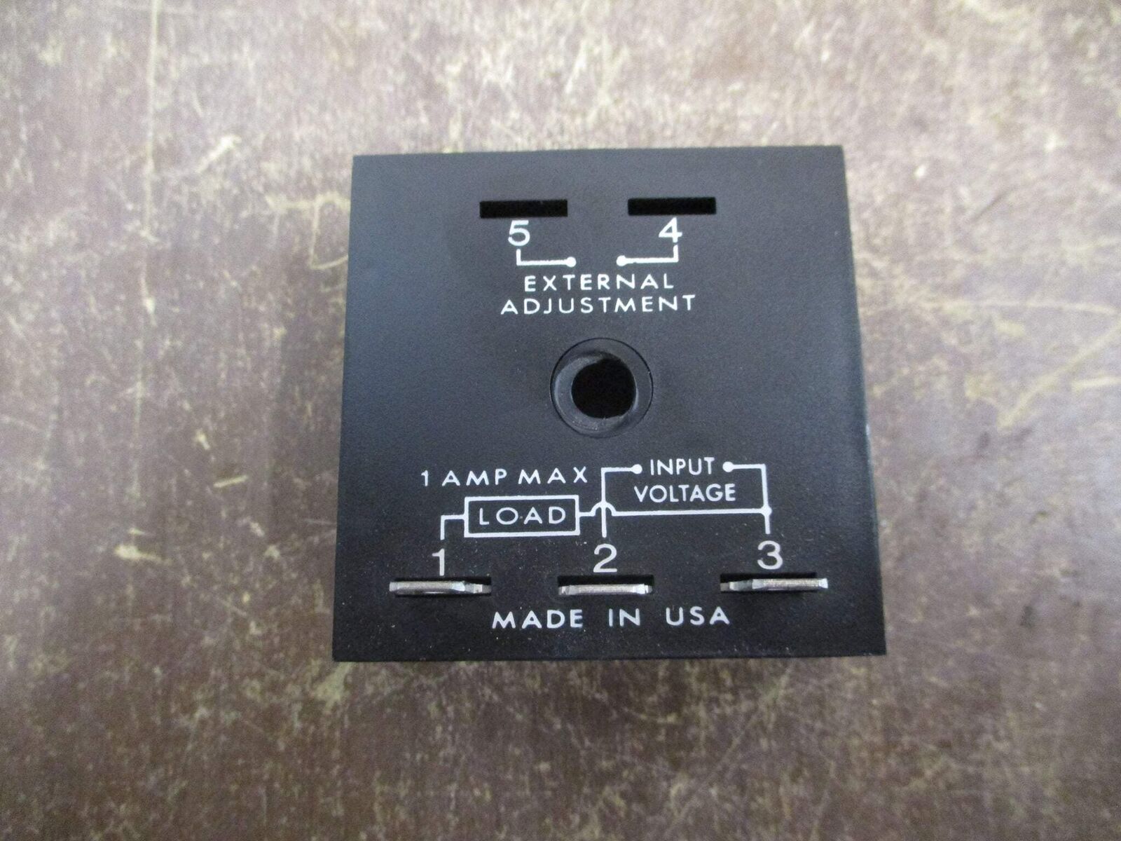 Entrelec Solid State Timer TSDR4110MB10M 120VAC On Time: 10min Used