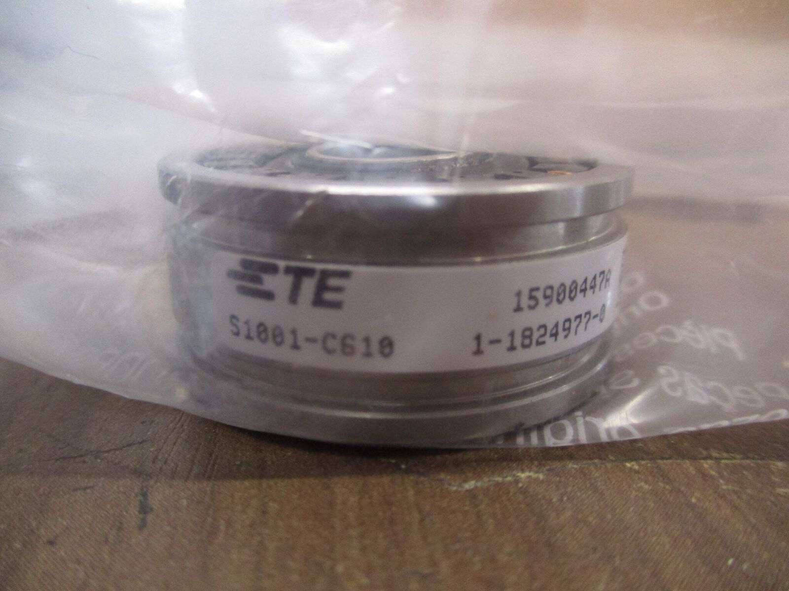 TE Encoder S1001-C610 *No Box* New Surplus