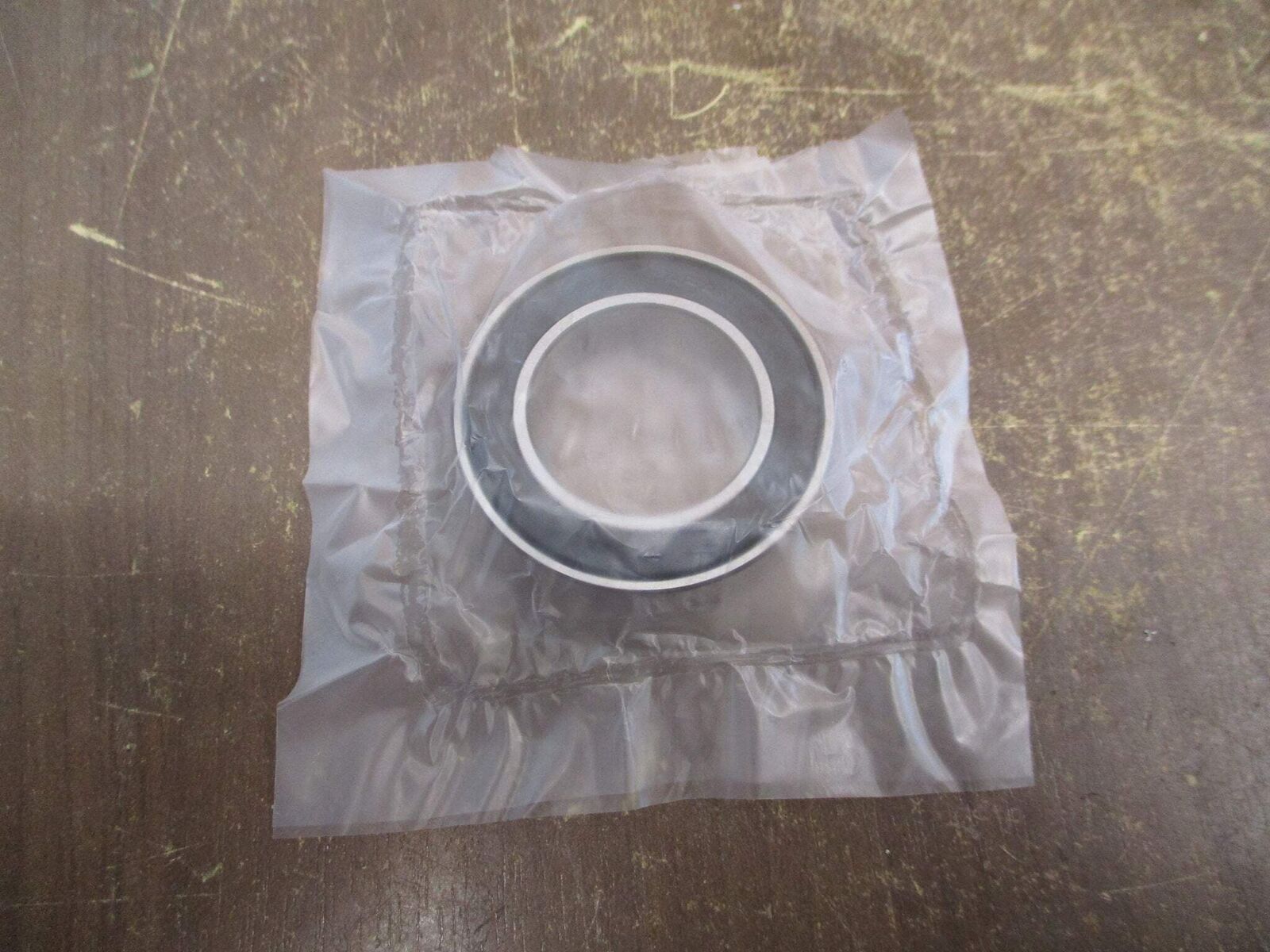 NSK Bearing 6905VVCM NS7S New Surplus